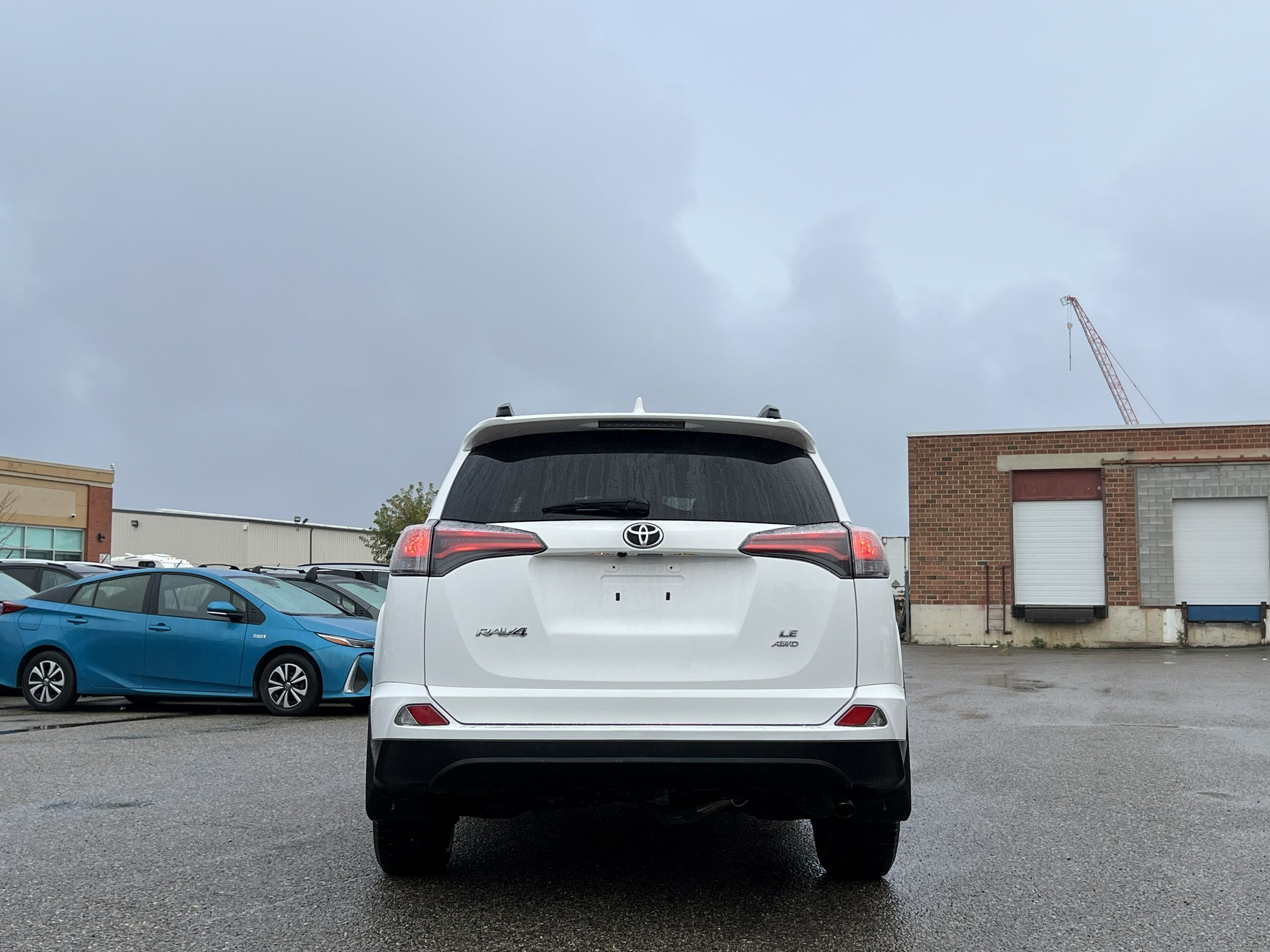 2018 Toyota RAV4 - Image 6