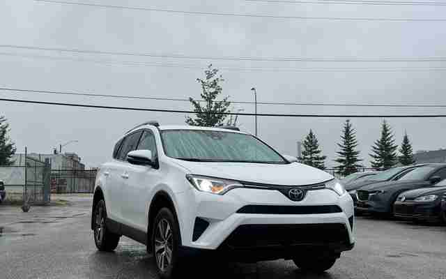 2018 Toyota RAV4 LE - Request more images