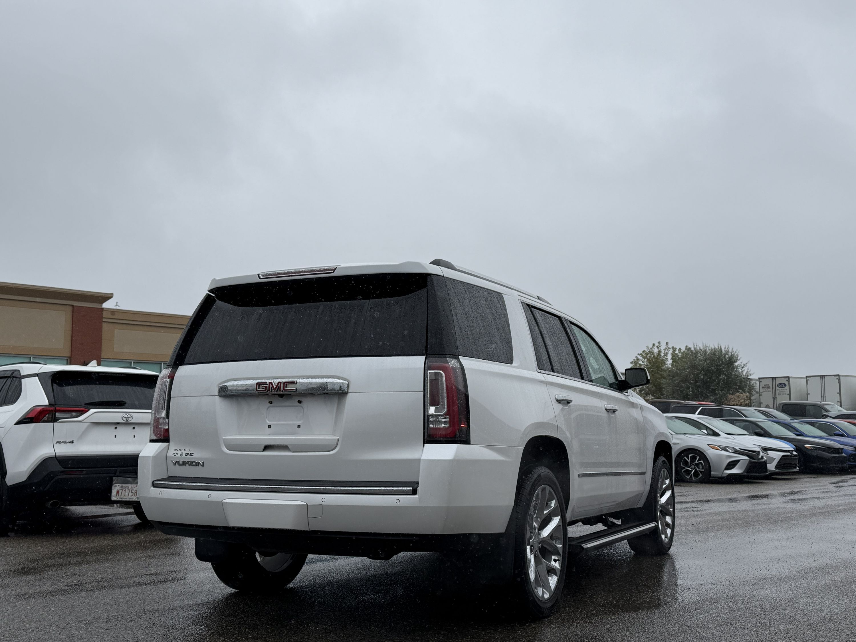 2018 GMC Yukon - Image 7