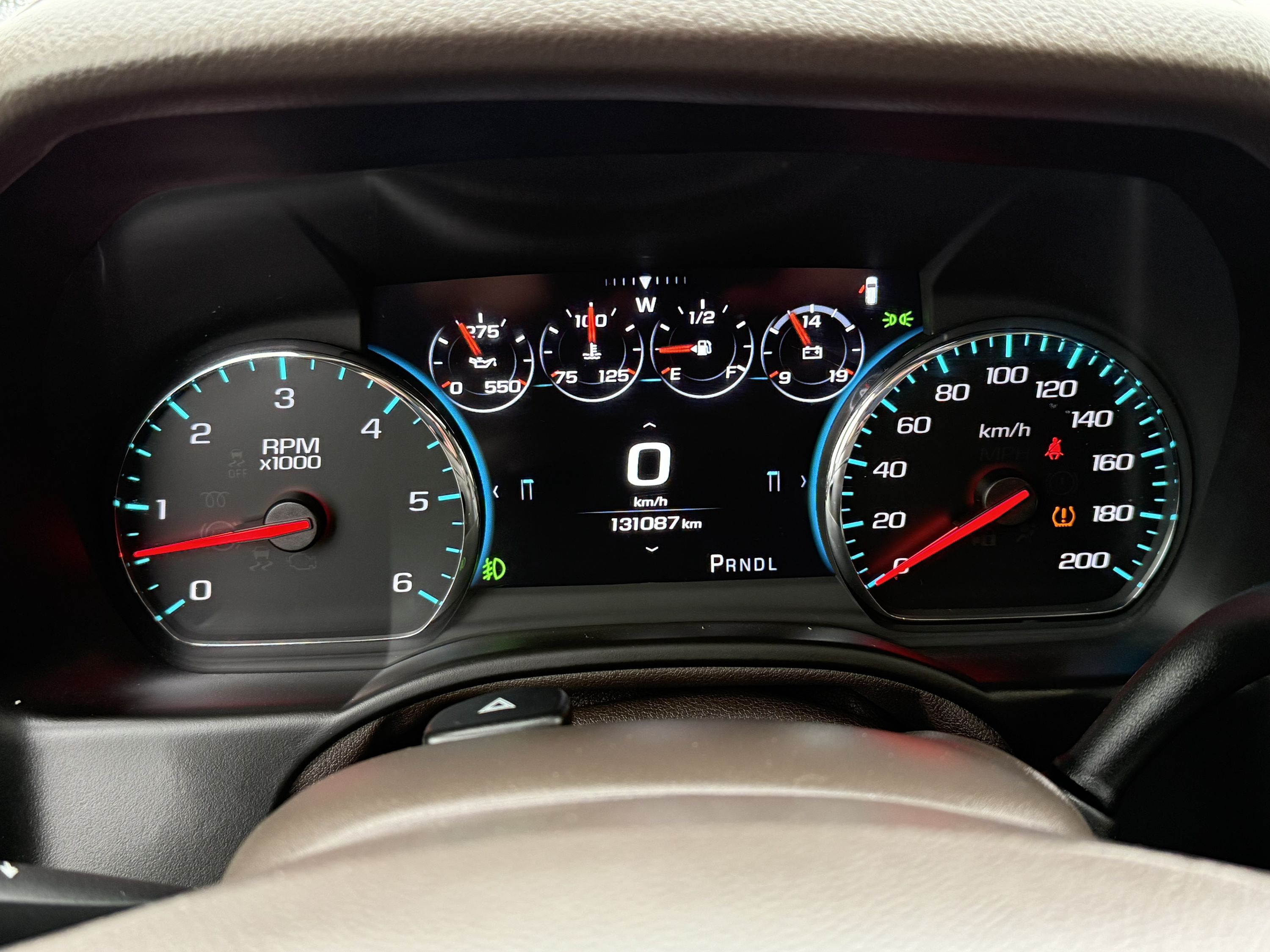 2018 GMC Yukon - Image 17
