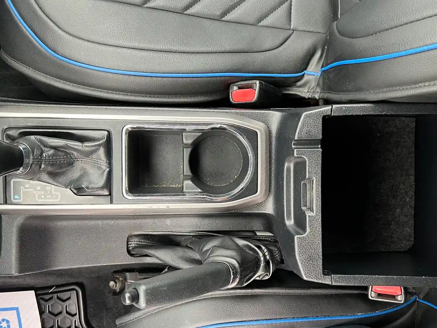 2018 Toyota Tacoma SR5 - Image 12