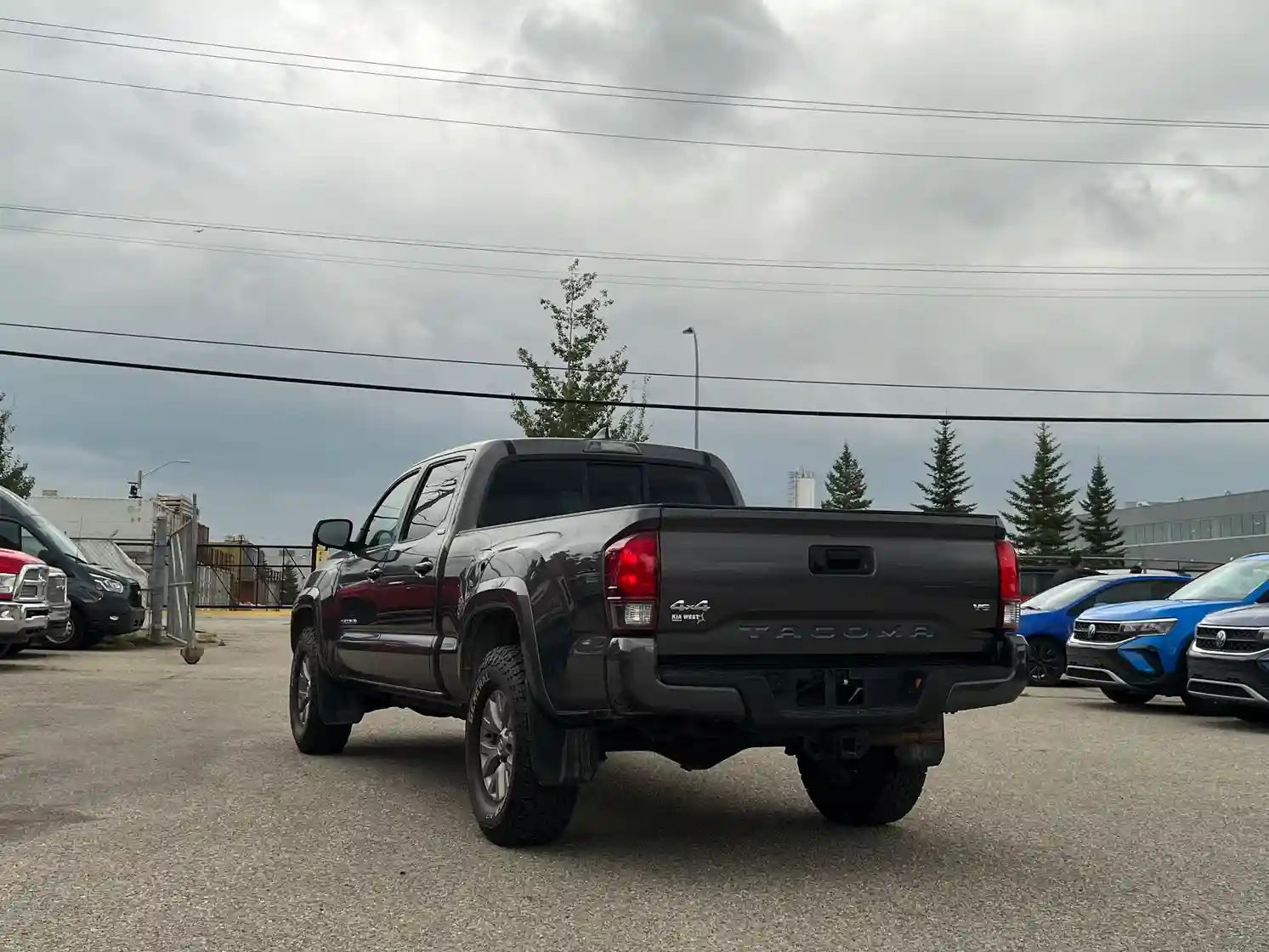 2018 Toyota Tacoma SR5 - Image 8