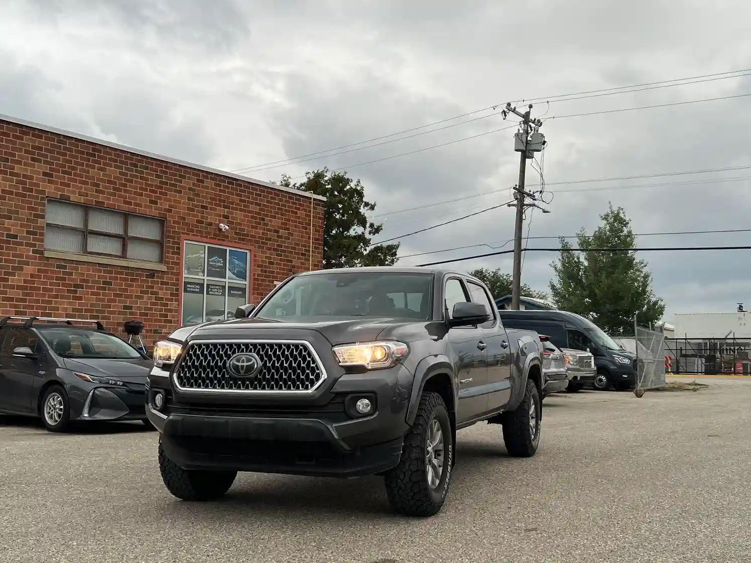 2018 Toyota Tacoma SR5 - Image 3
