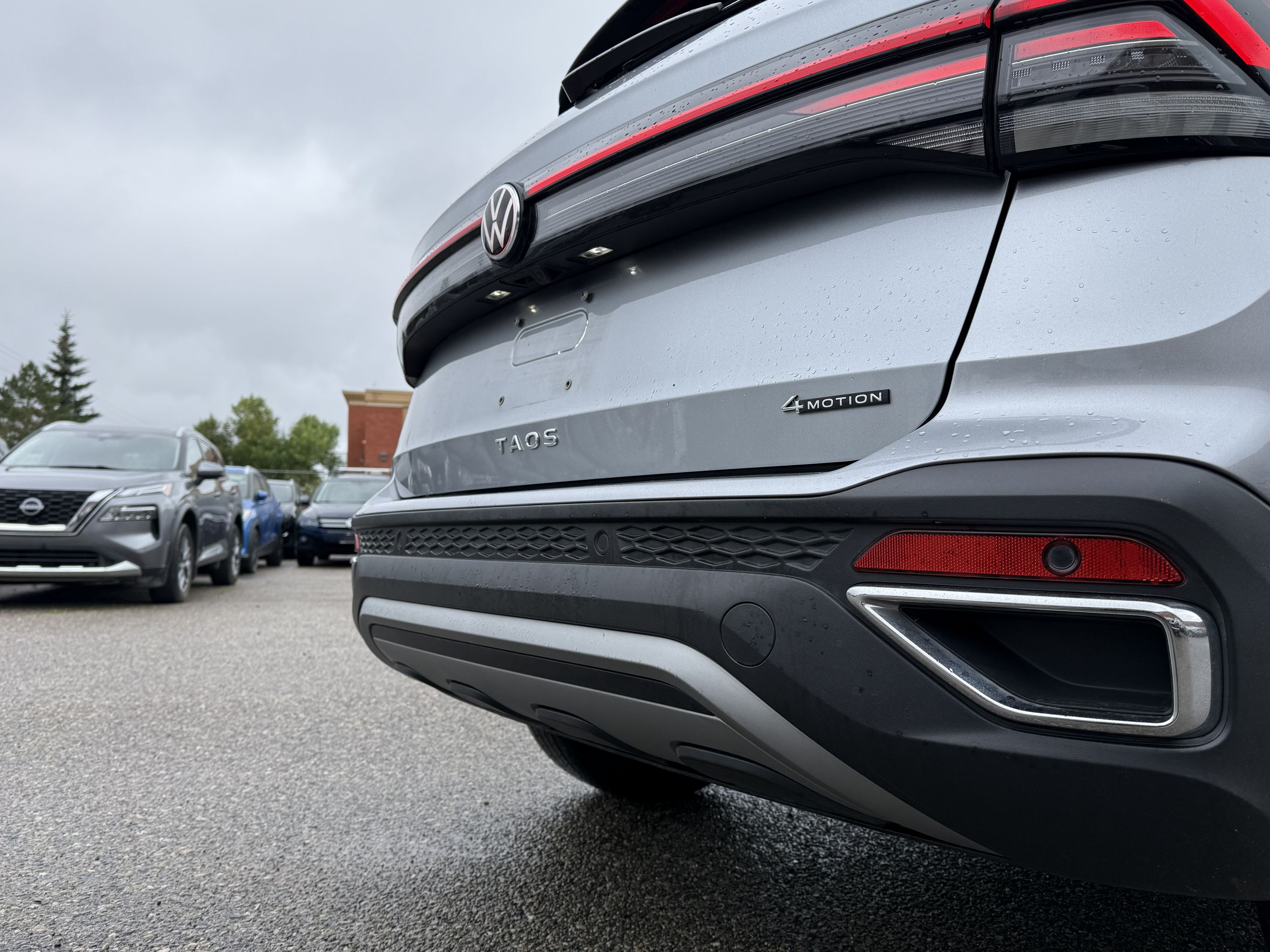2025 Volkswagen Taos SE - Image 9