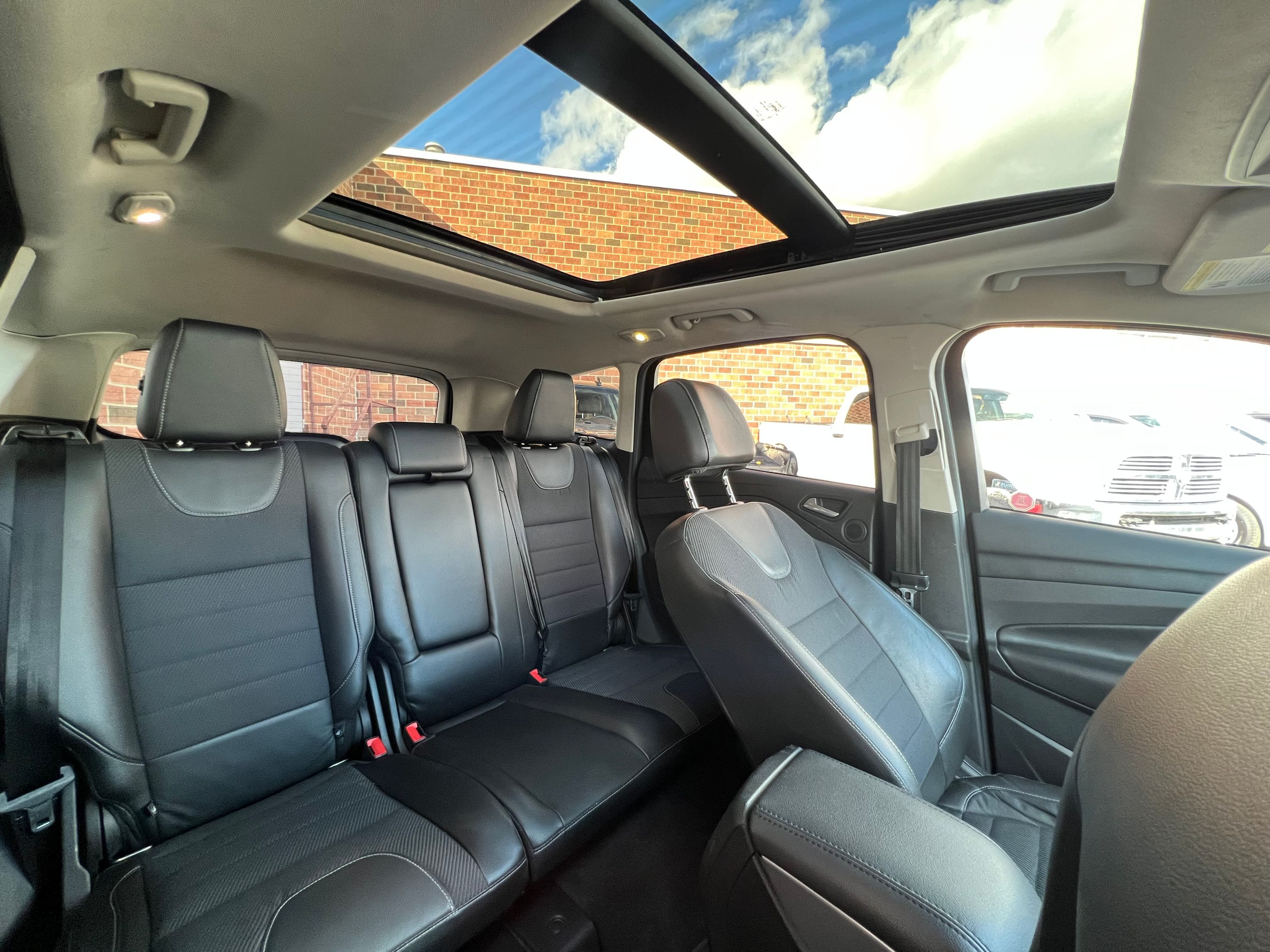 2015 Ford Escape - Image 14