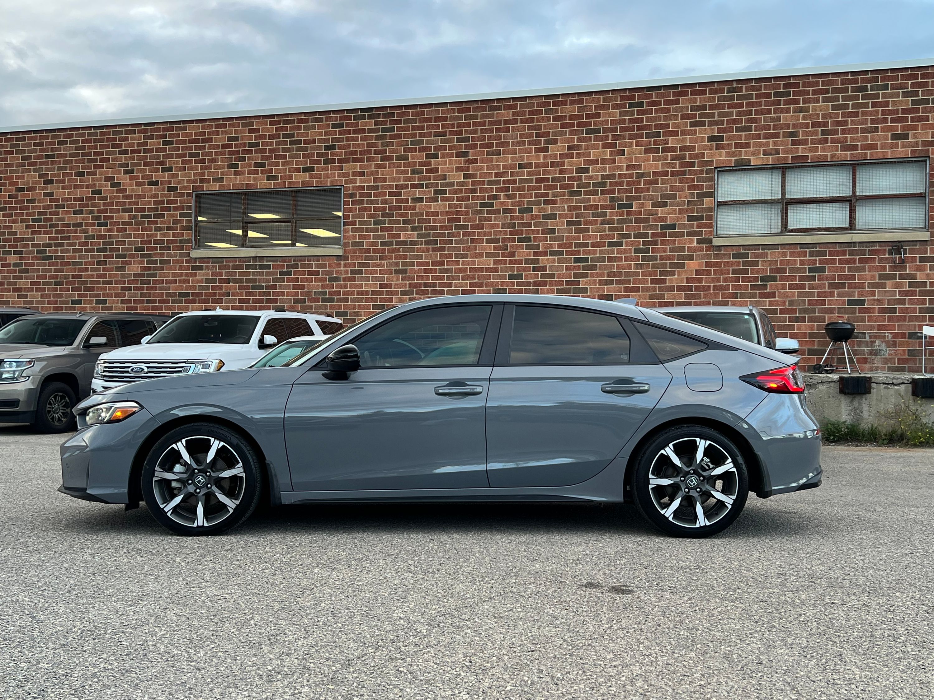 2025 Honda Civic Hatchback - Image 4