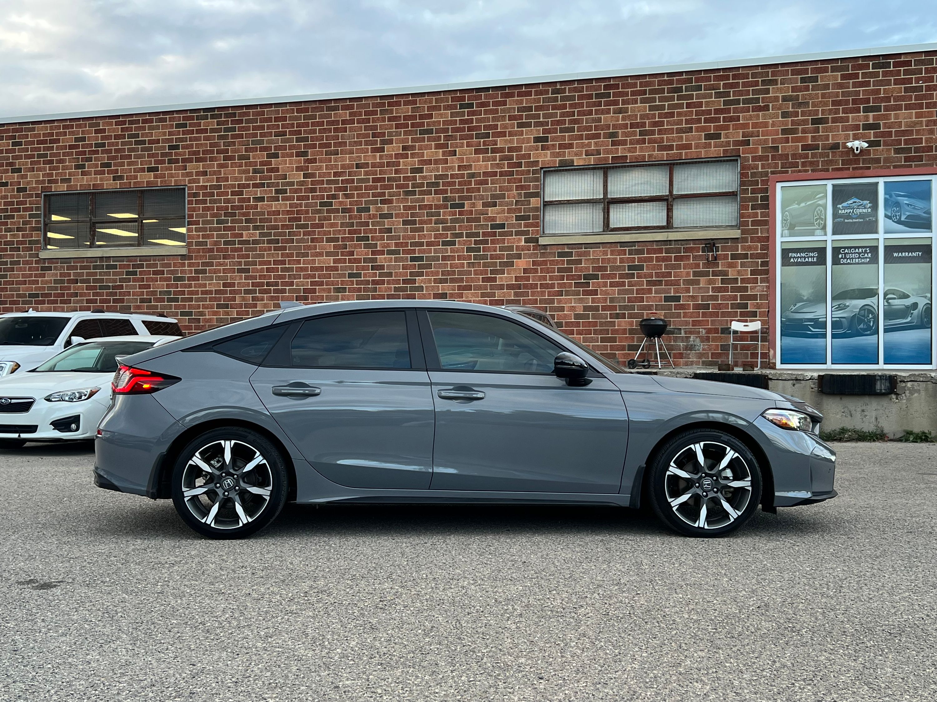 2025 Honda Civic Hatchback - Image 8