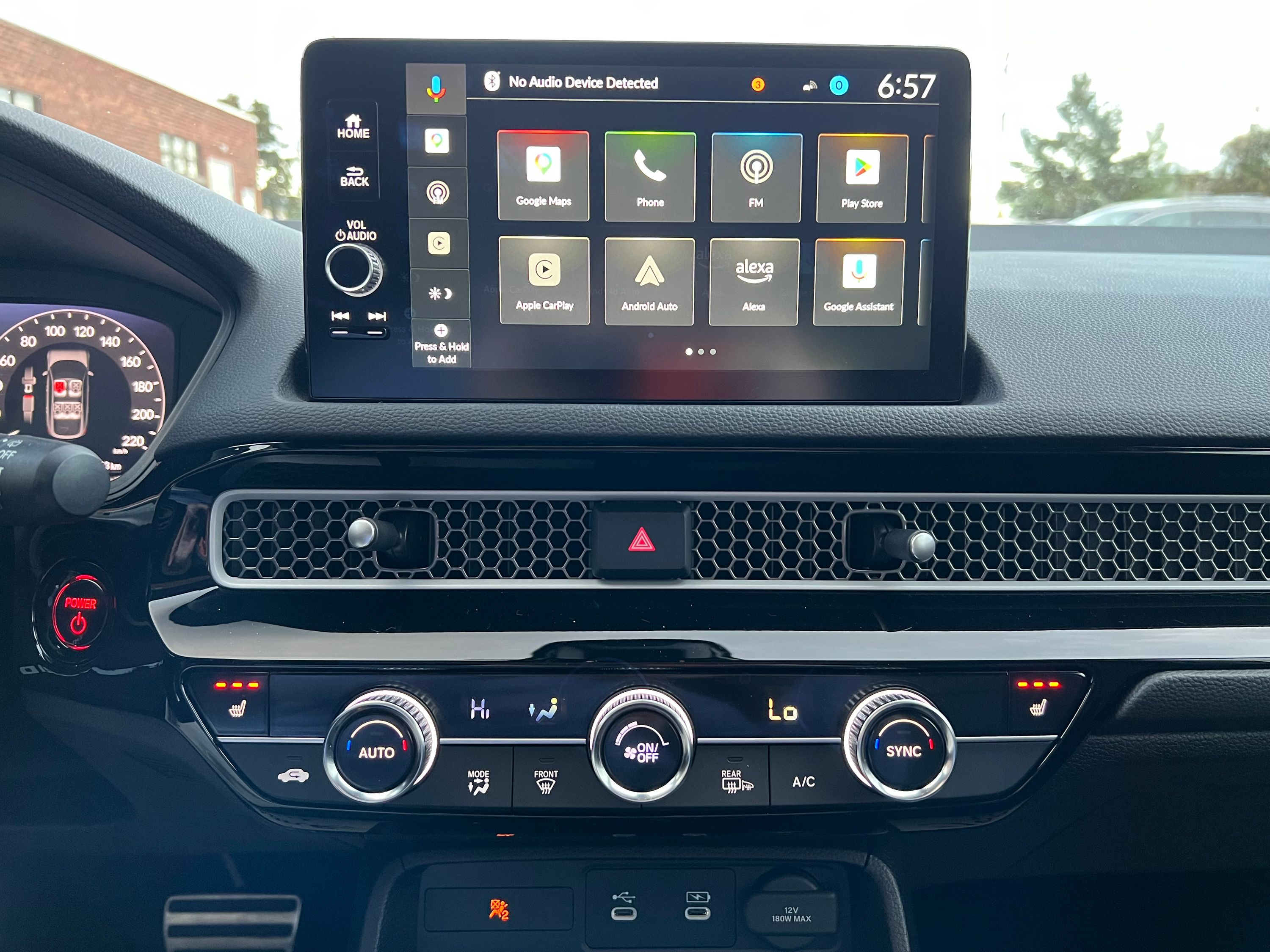 2025 Honda Civic Hatchback - Image 19