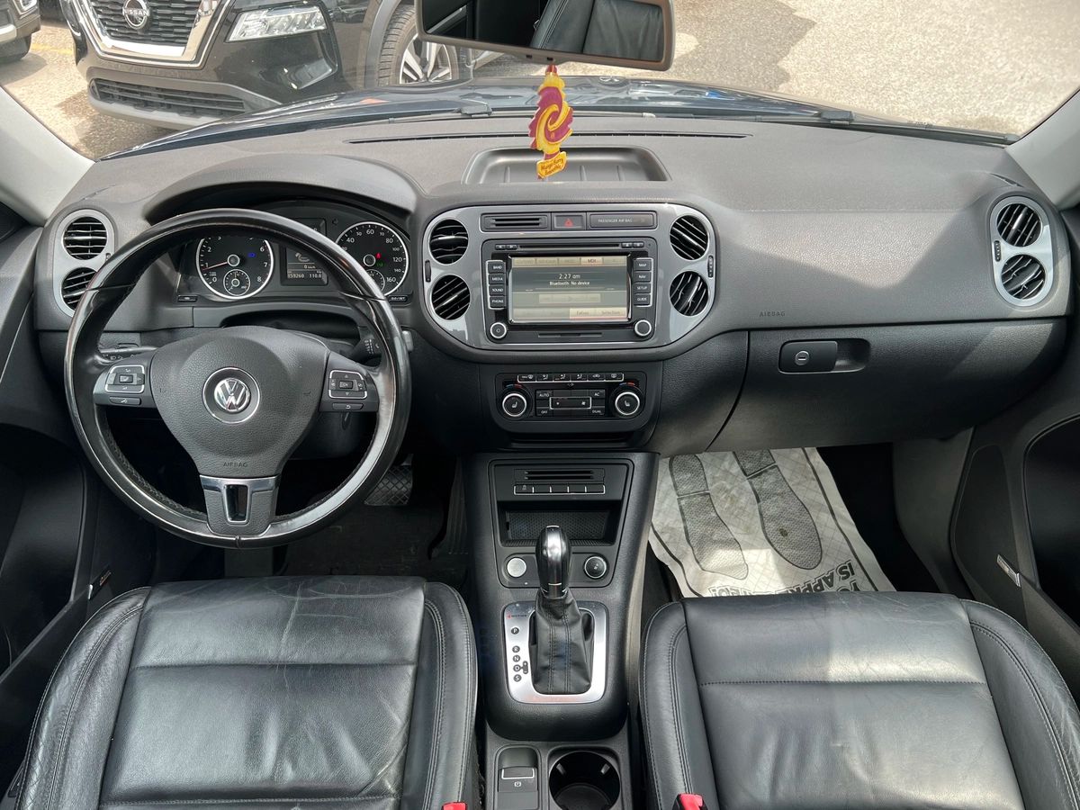 2012 Volkswagen Tiguan - Image 11