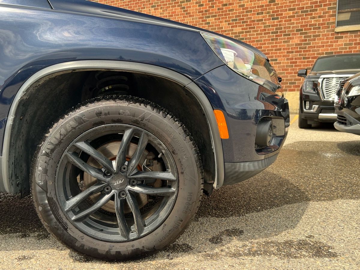 2012 Volkswagen Tiguan - Image 9