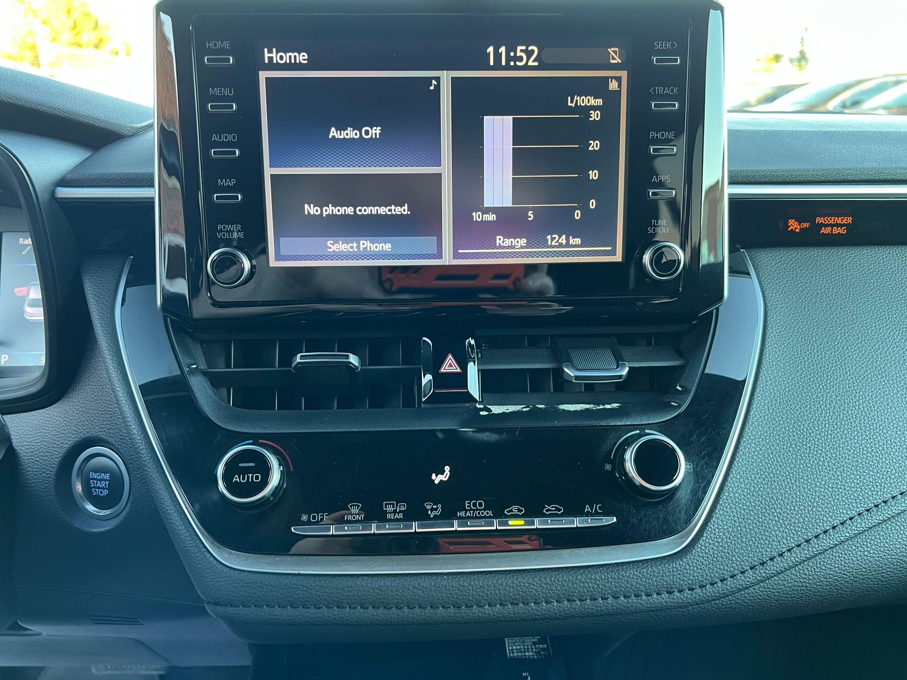 2020 Toyota Corolla - Image 19