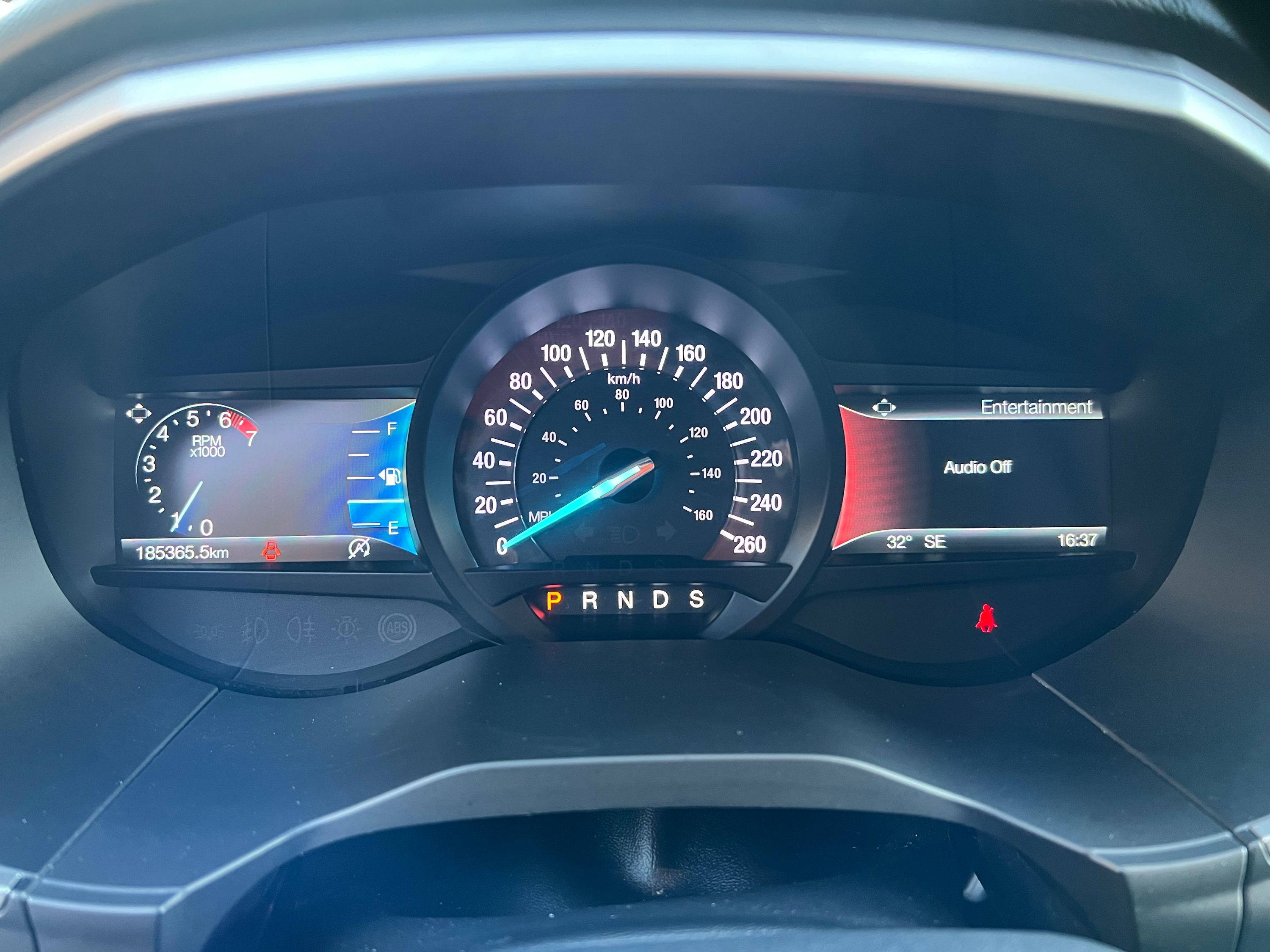 2019 Ford Edge - Image 14