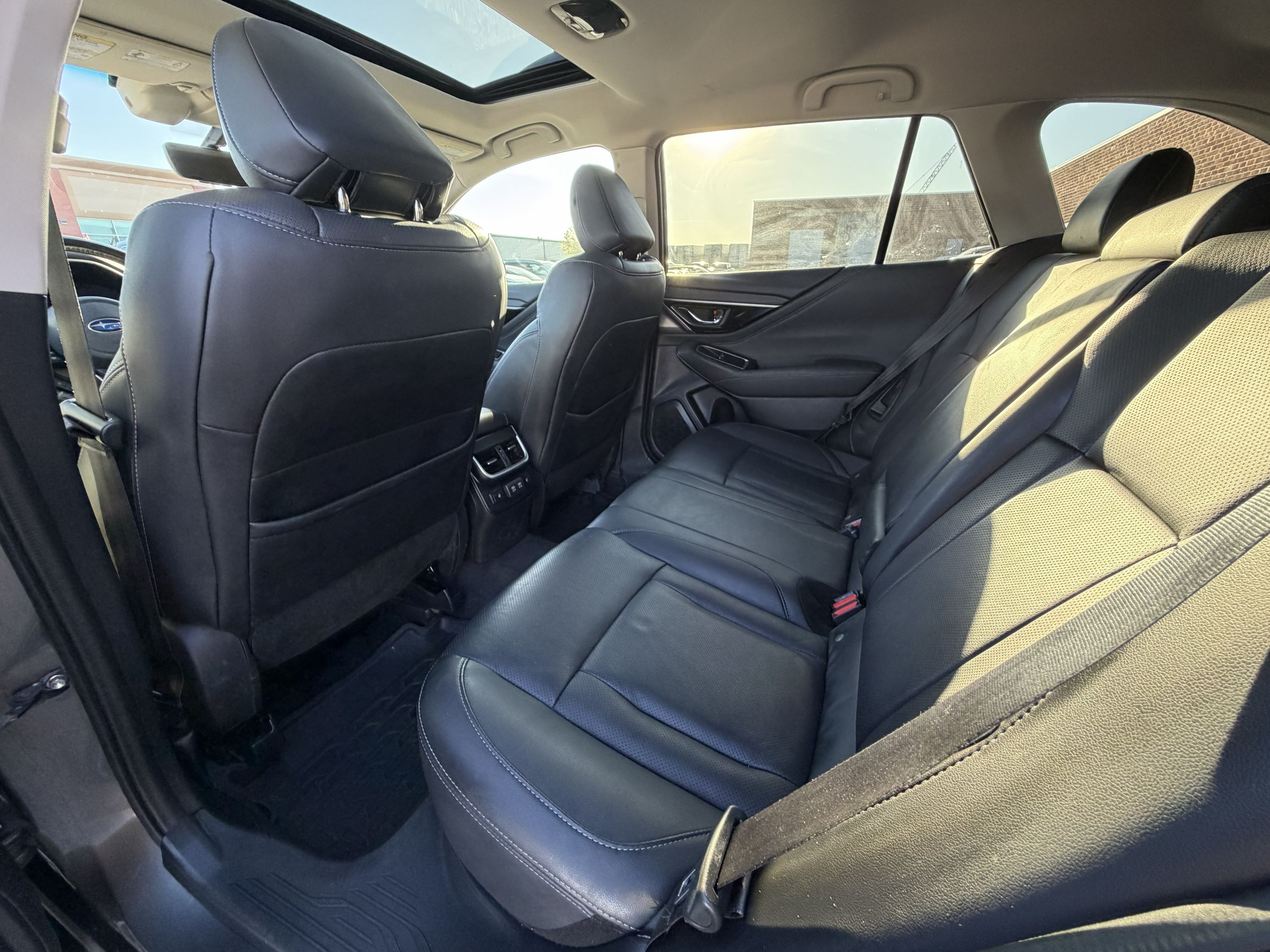 2022 Subaru Outback - Image 12