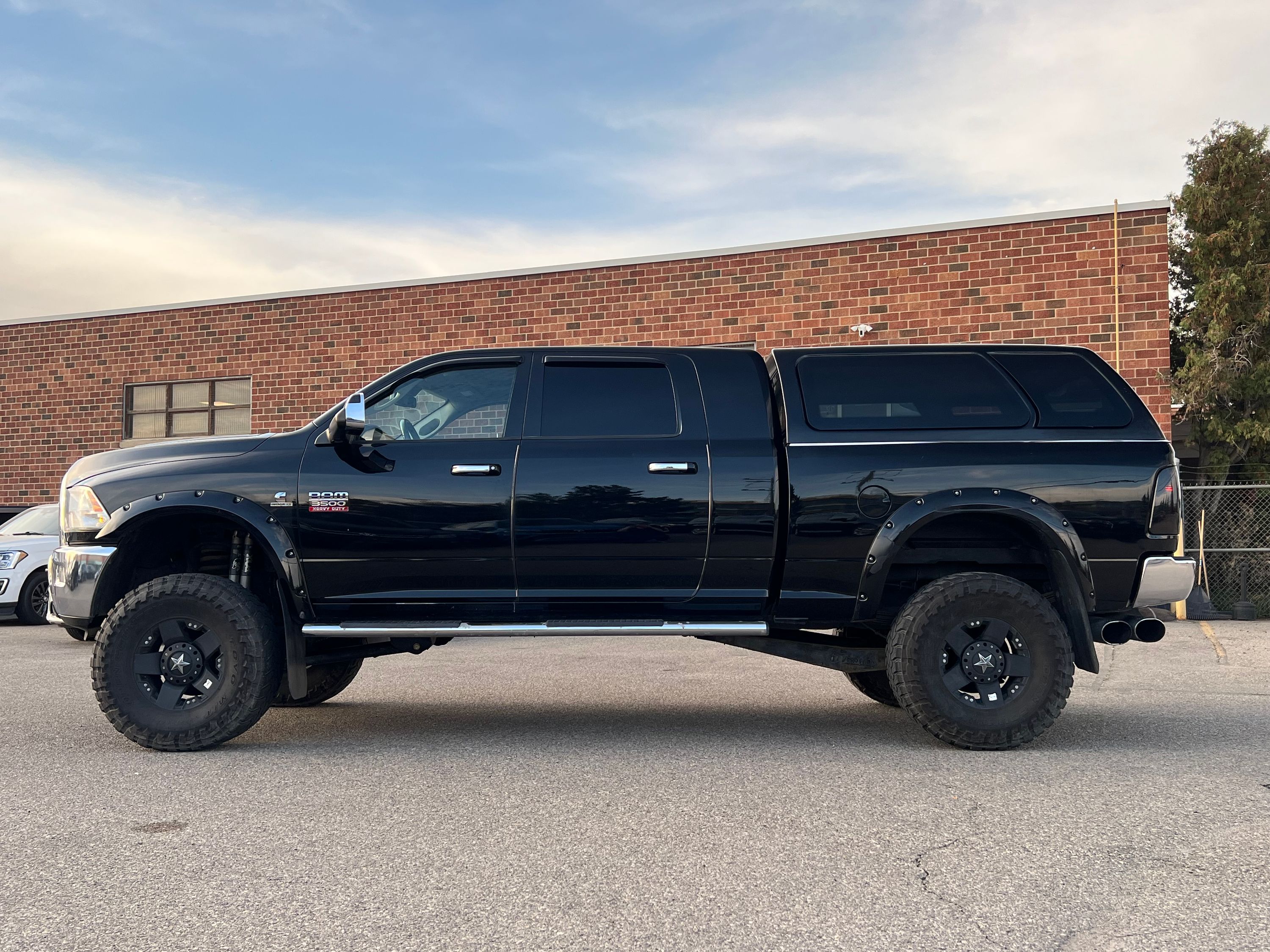 2012 Dodge Ram 3500 Pickup - Image 4