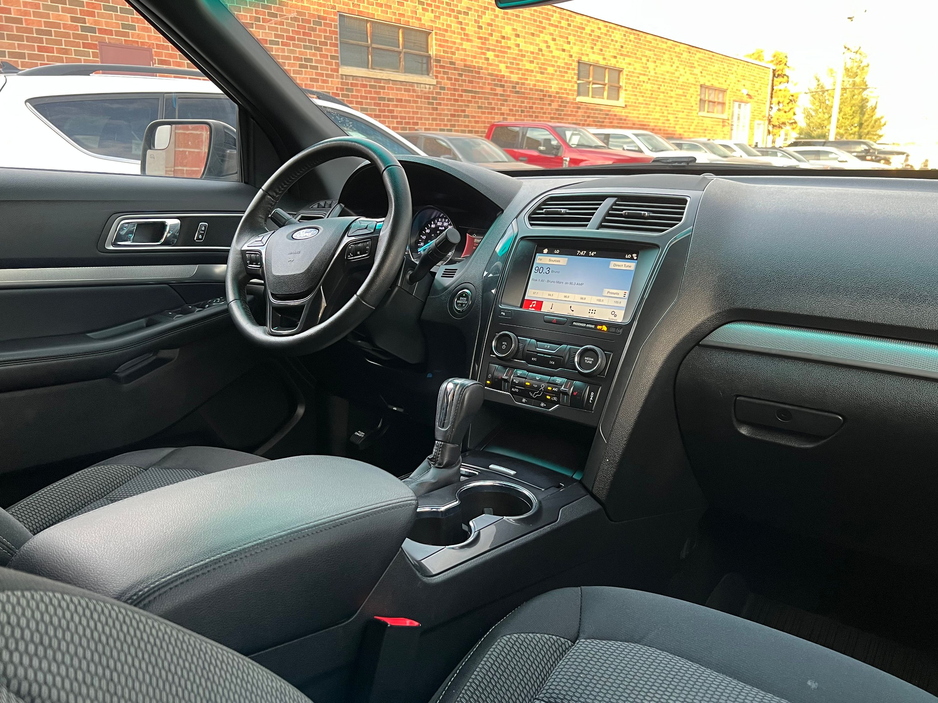 2018 Ford Explorer - Image 13