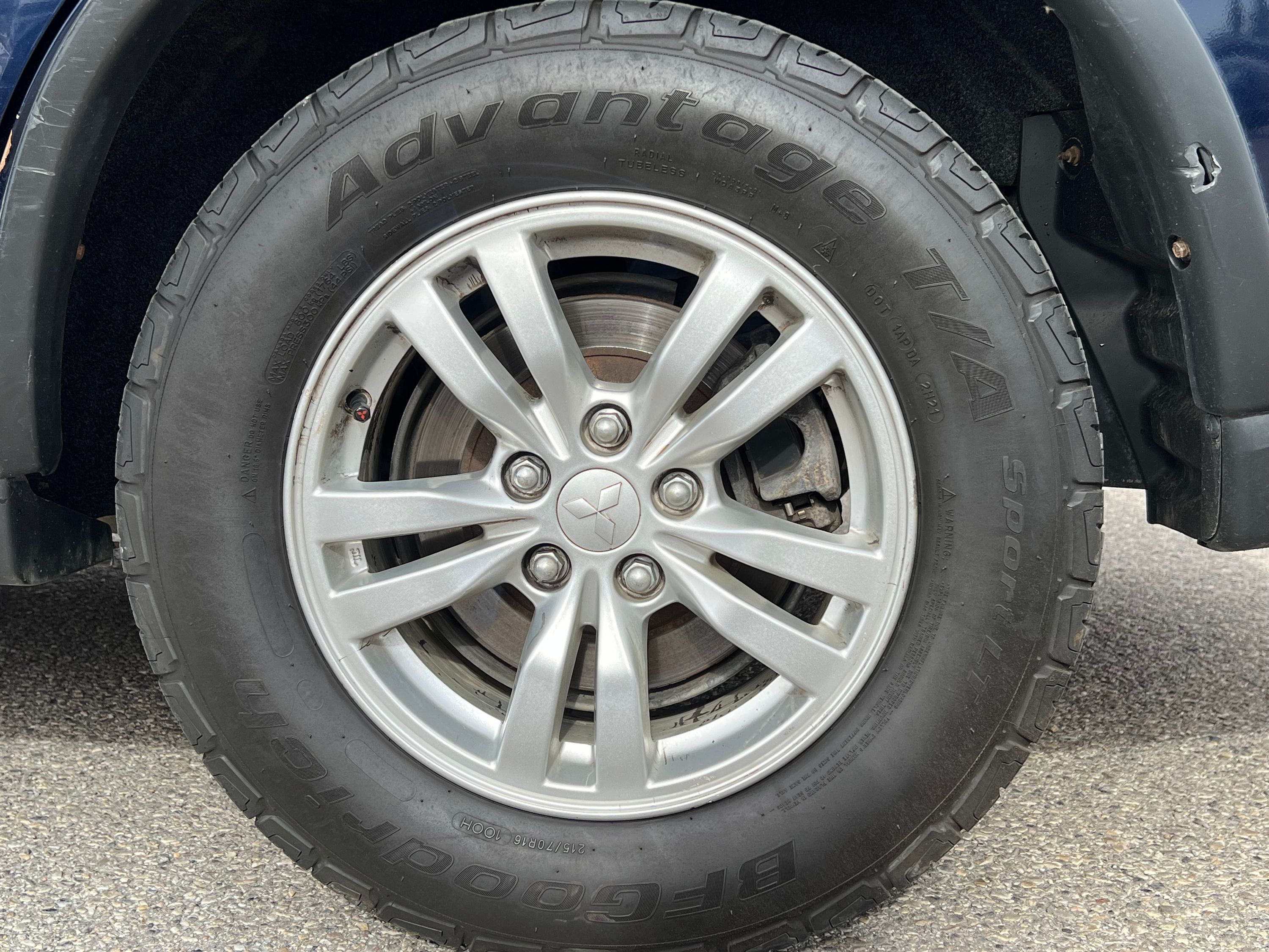 2020 Mitsubishi Outlander ES - Image 9
