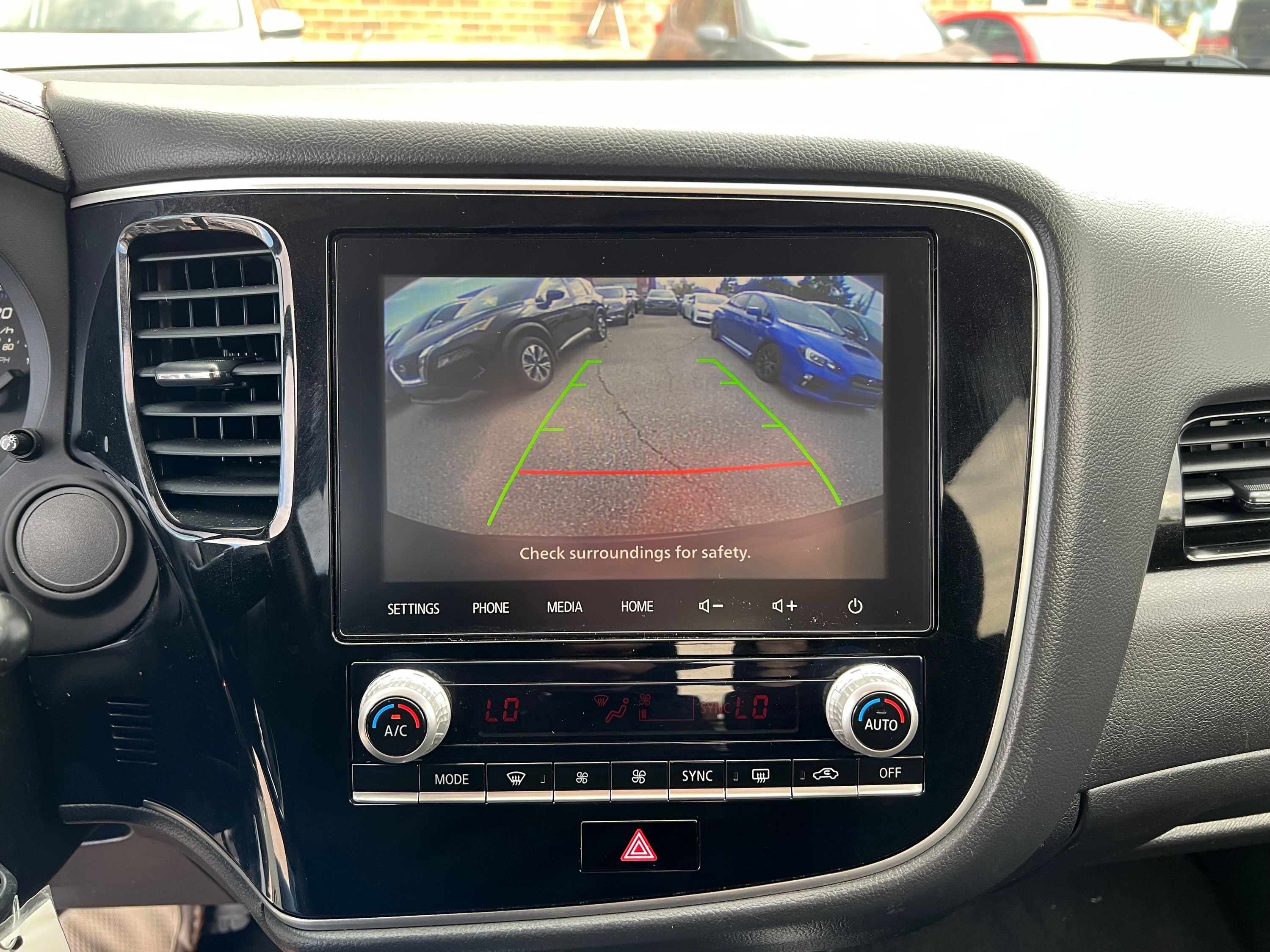 2020 Mitsubishi Outlander ES - Image 19