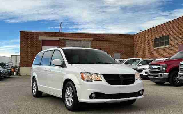 2019 Dodge Grand Caravan SXT Premium Plus - Request more images