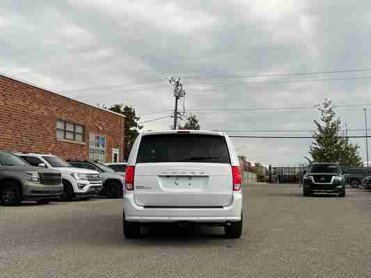 2019 Dodge Grand Caravan SXT Premium Plus, photo 6