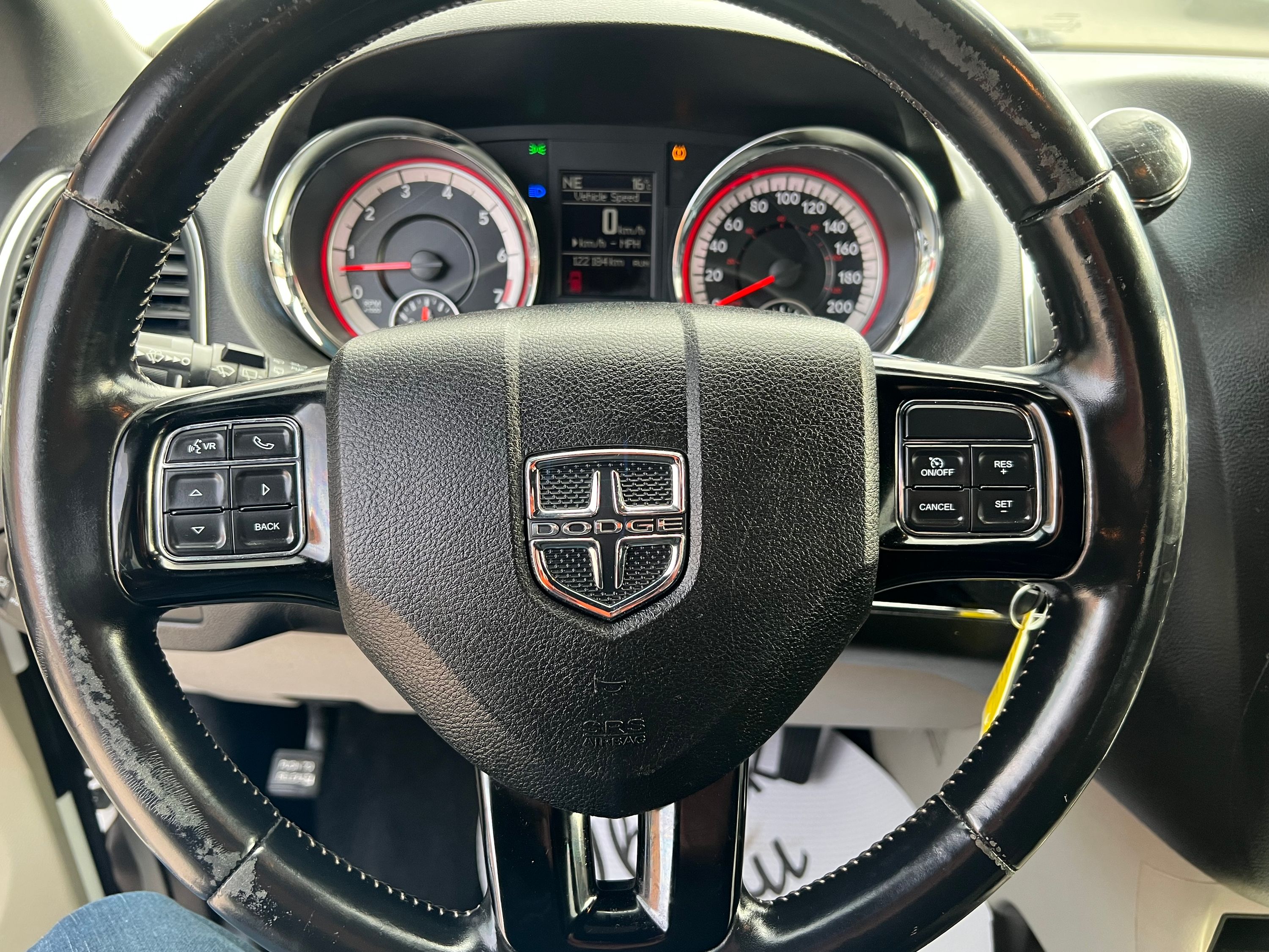 2019 Dodge Grand Caravan SXT Premium Plus - Image 17