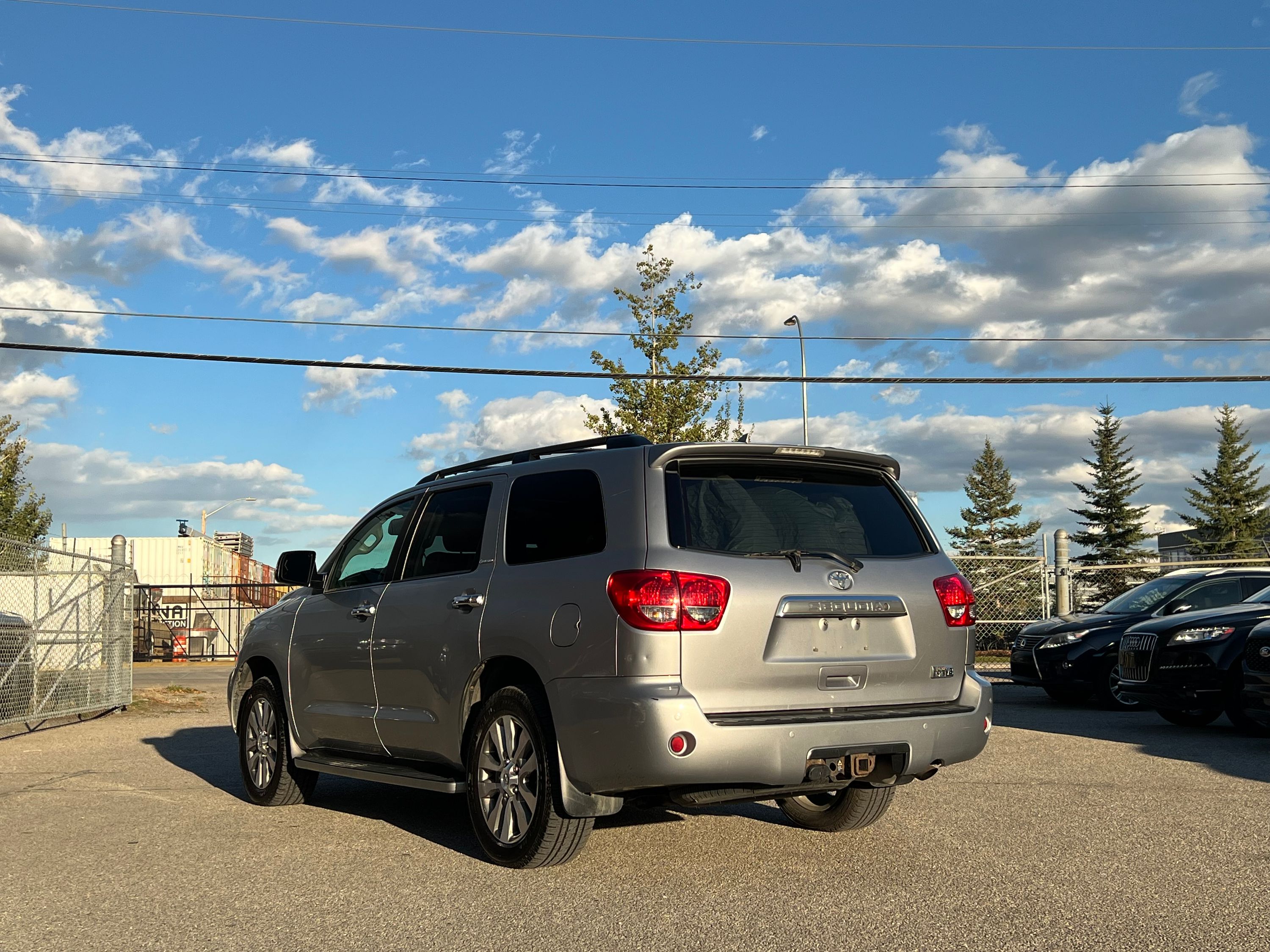 2017 Toyota Sequoia Limited - Image 5