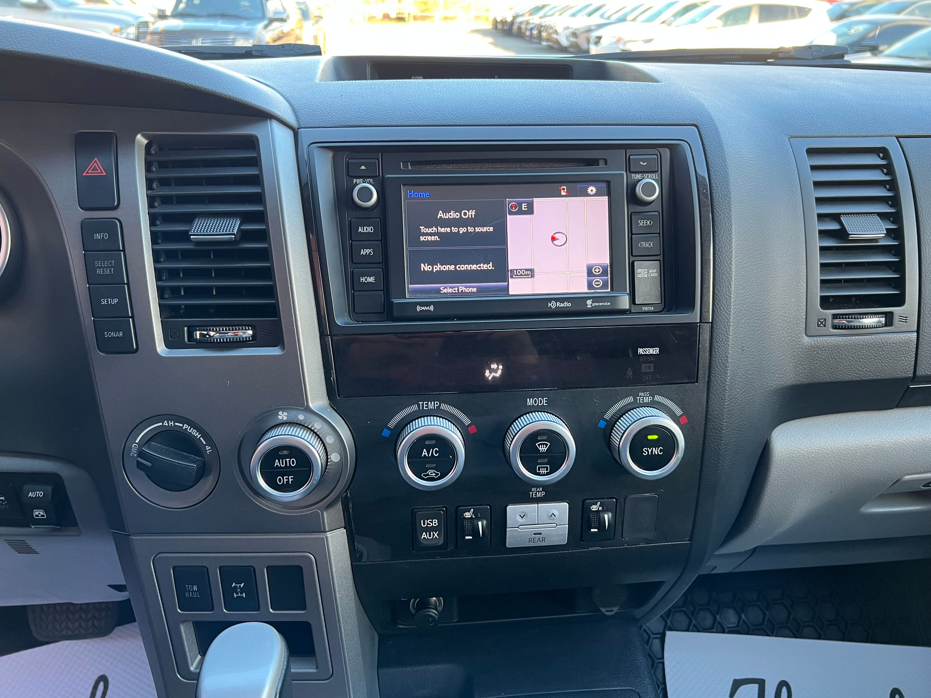 2017 Toyota Sequoia Limited - Image 19