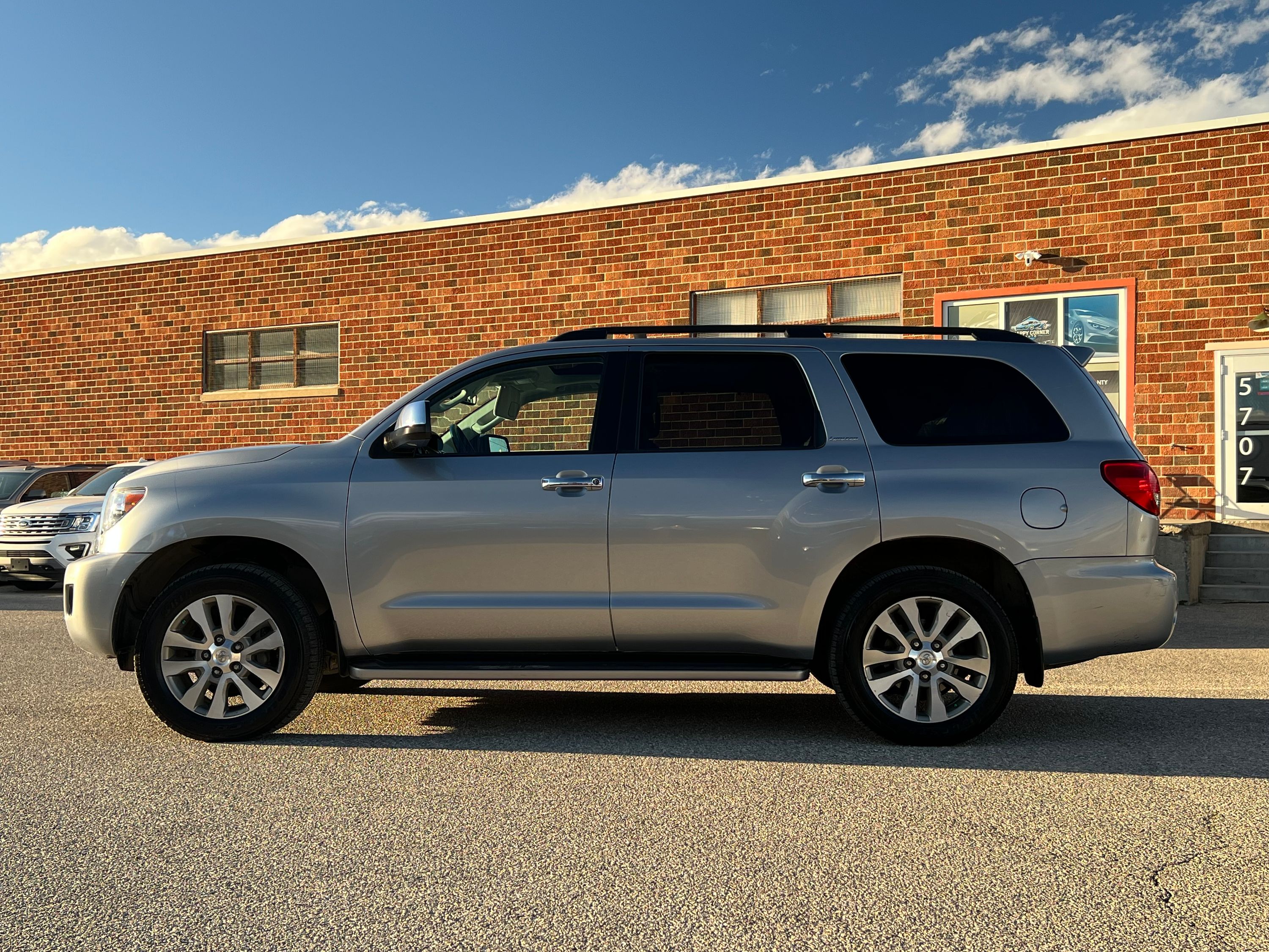 2017 Toyota Sequoia Limited - Image 4