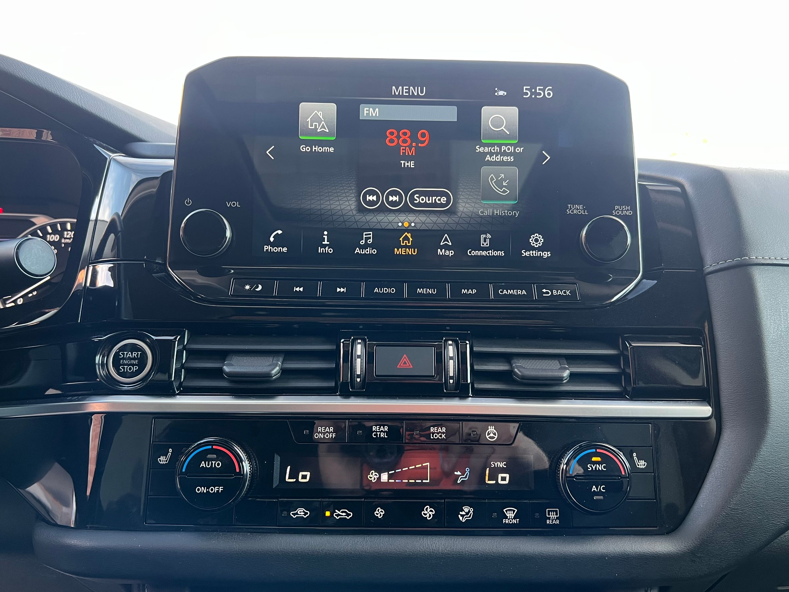 2022 Nissan Pathfinder SL Premium - Image 20