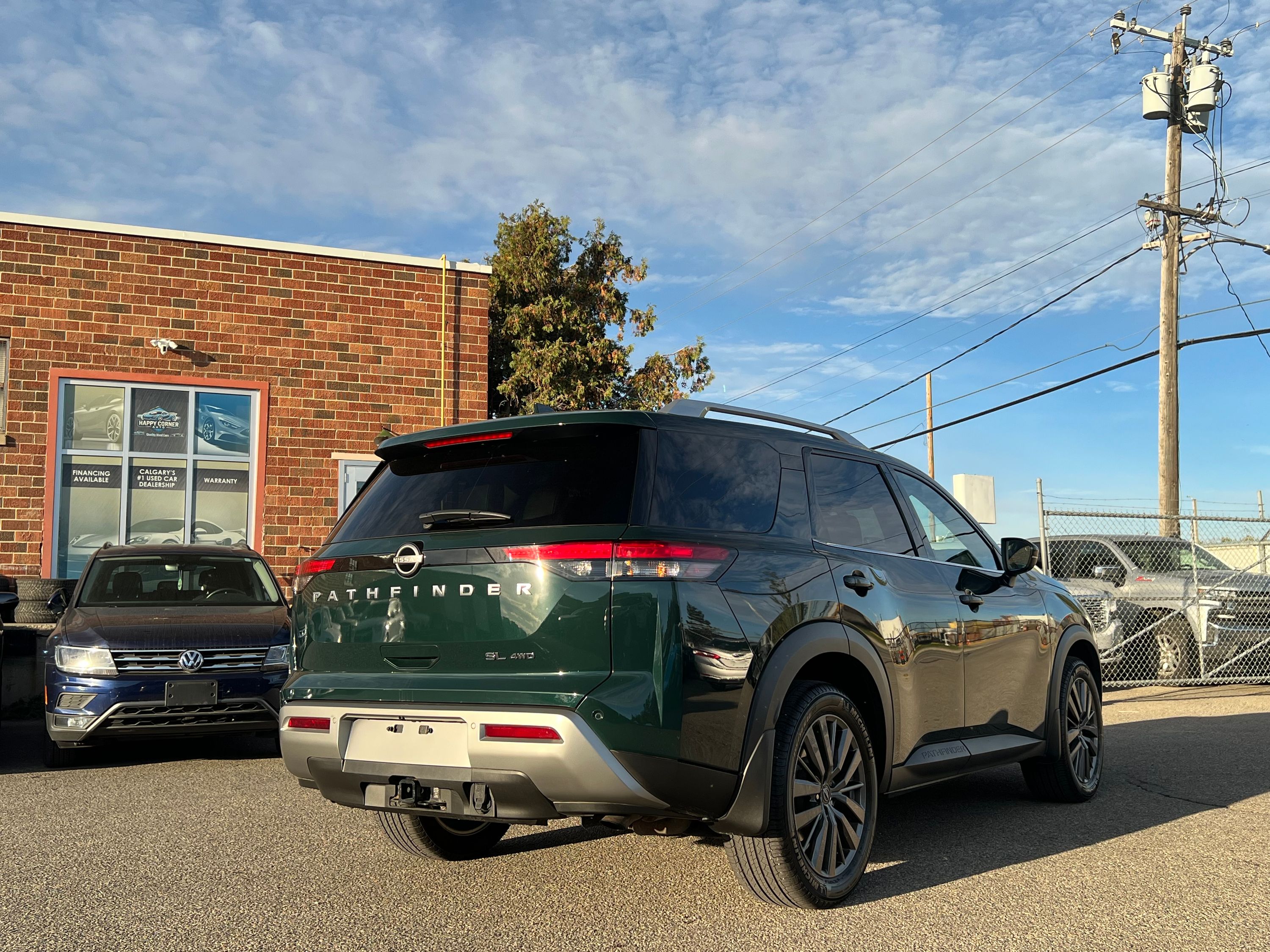 2022 Nissan Pathfinder SL Premium - Image 7