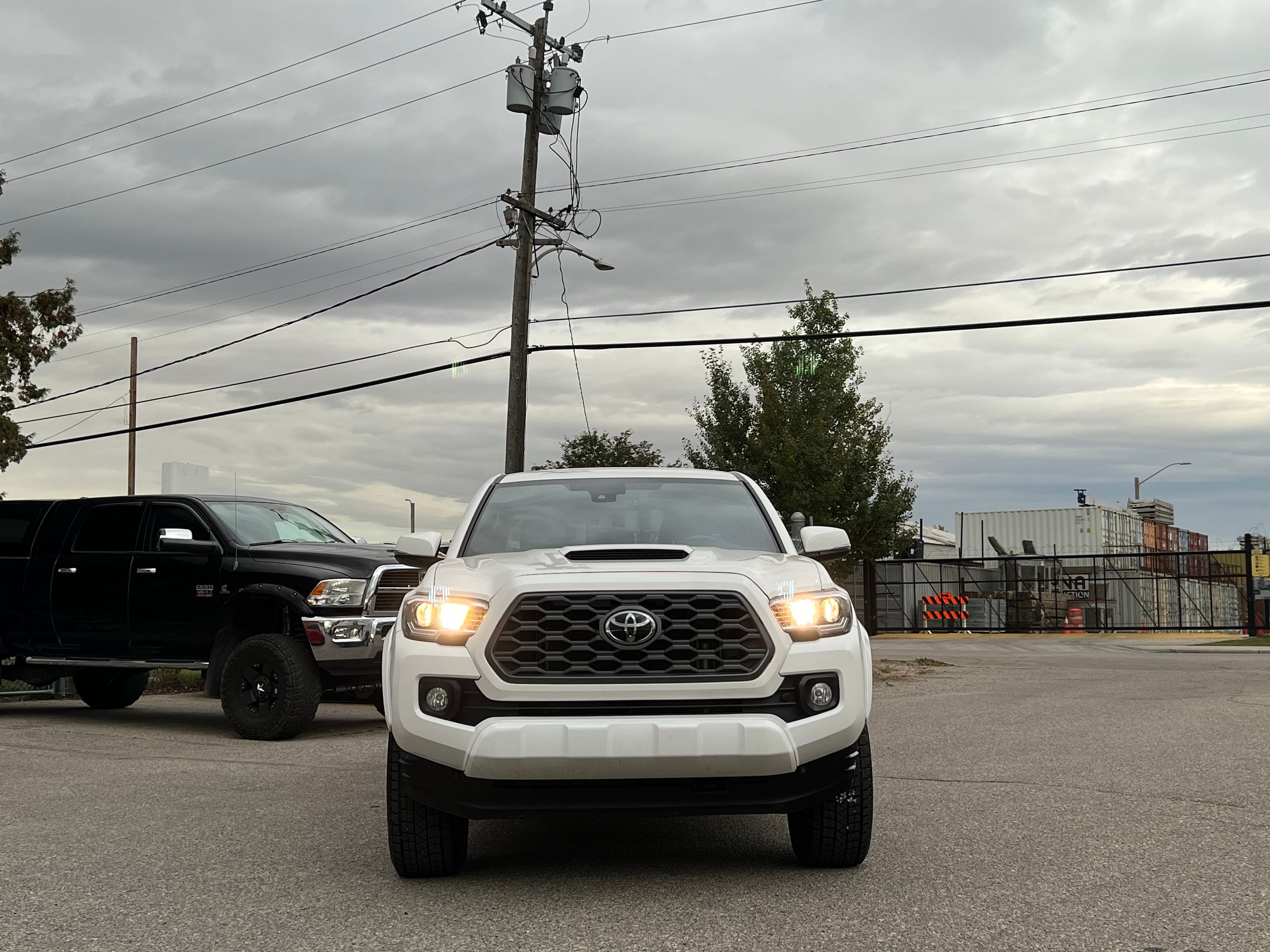 2023 Toyota Tacoma TRD Sport Premium, photo 2