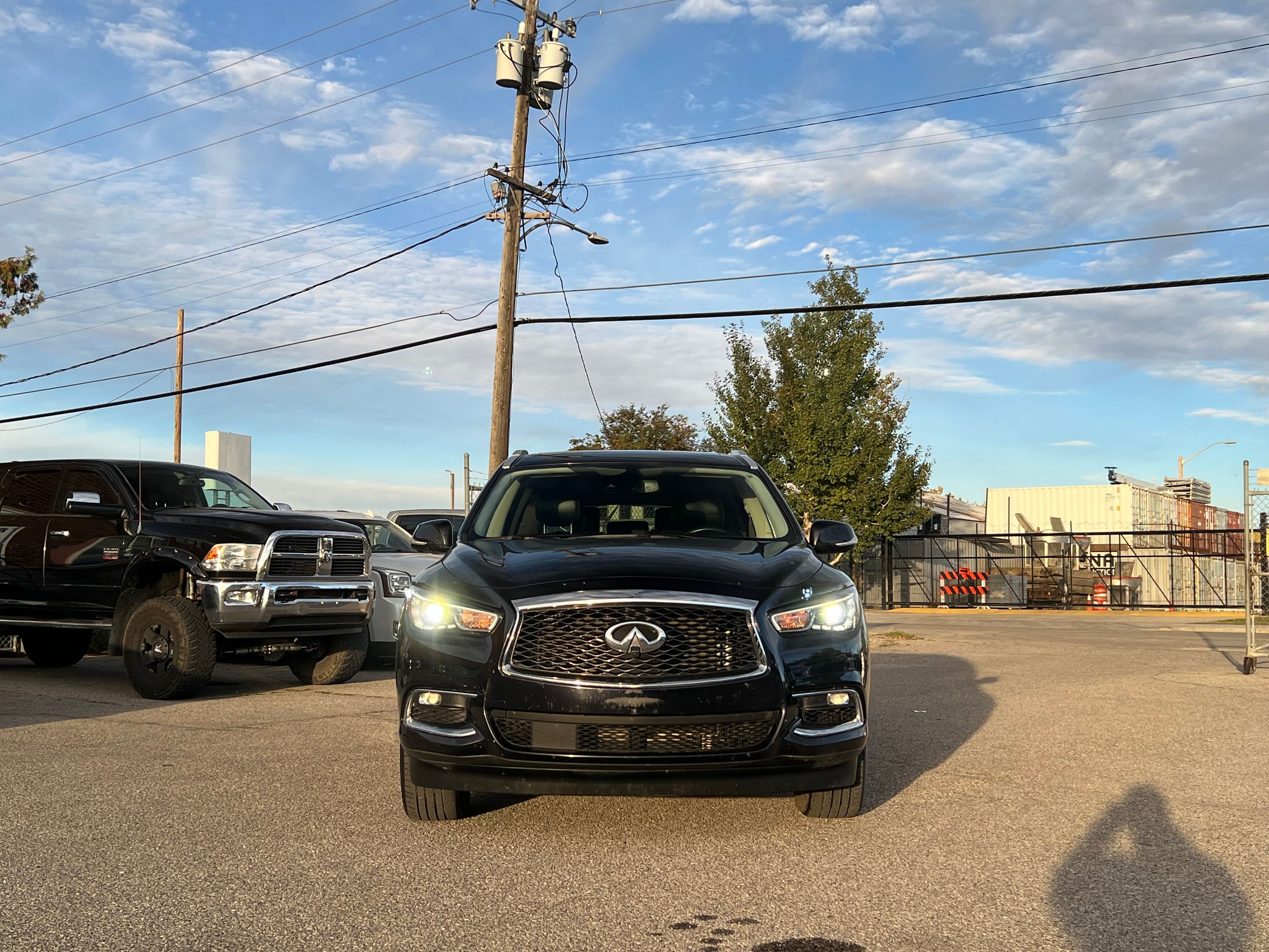 2020 INFINITI QX60 Essential - Image 2