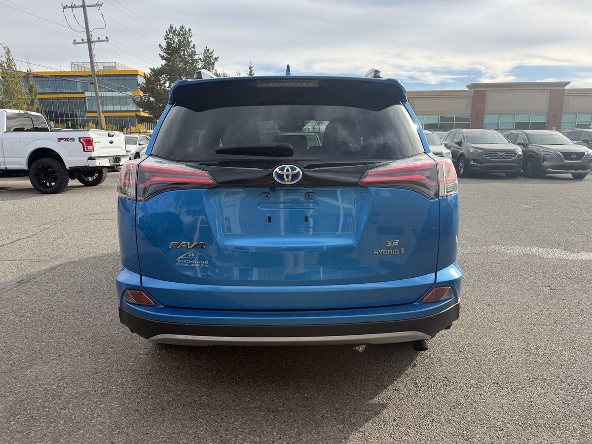 2017 Toyota RAV4 Hybrid SE, photo 6