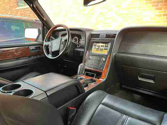 2016 Lincoln Navigator Select, photo 13