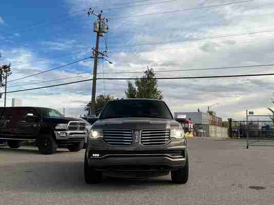 2016 Lincoln Navigator Select, photo 2