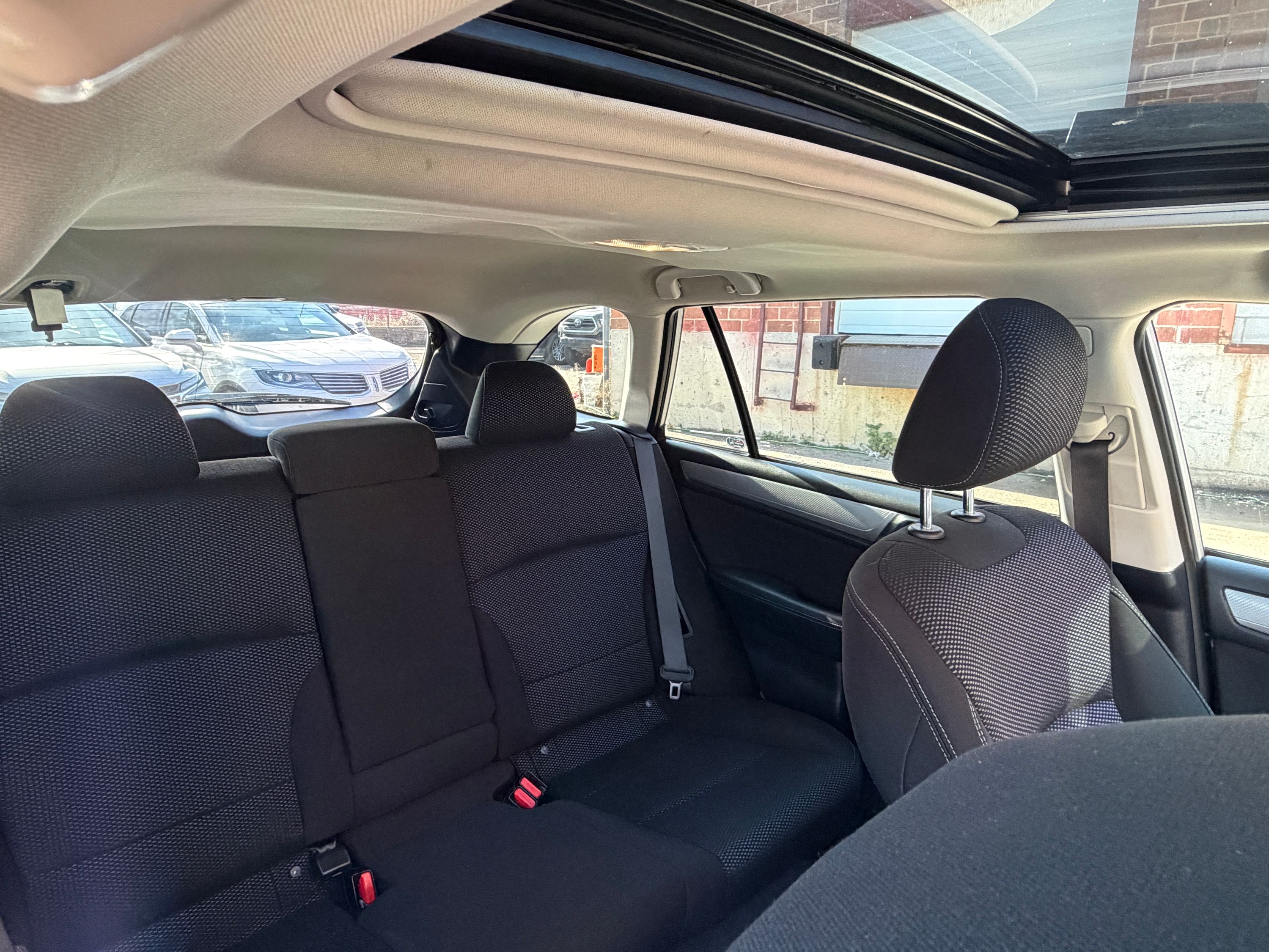 2018 Subaru Outback Premier w/EyeSight Package, photo 14