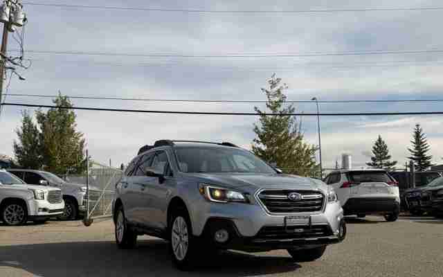 2018 Subaru Outback Premier w/EyeSight Package - Request more images