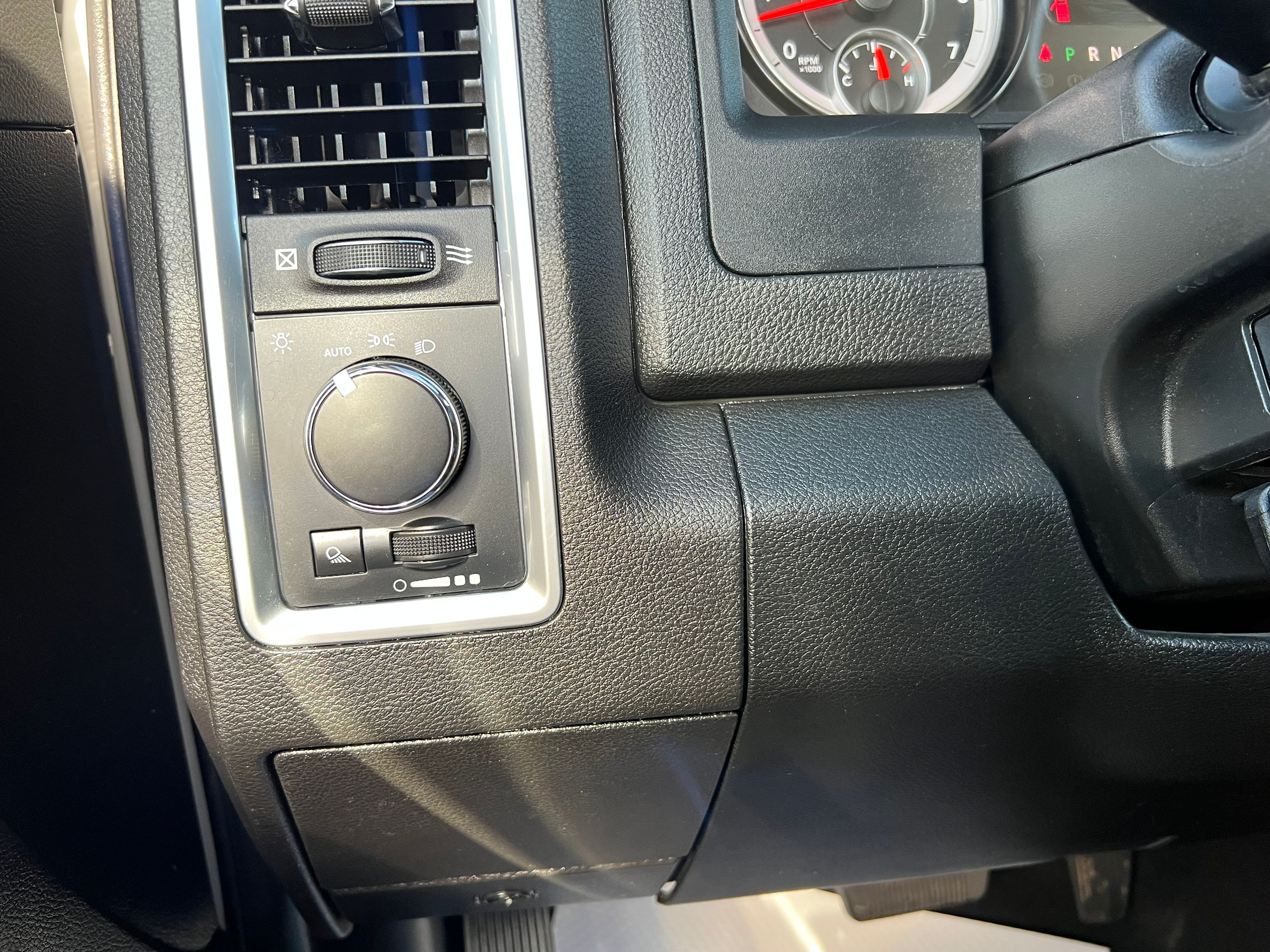 2022 RAM Ram 1500 Classic SLT, photo 18