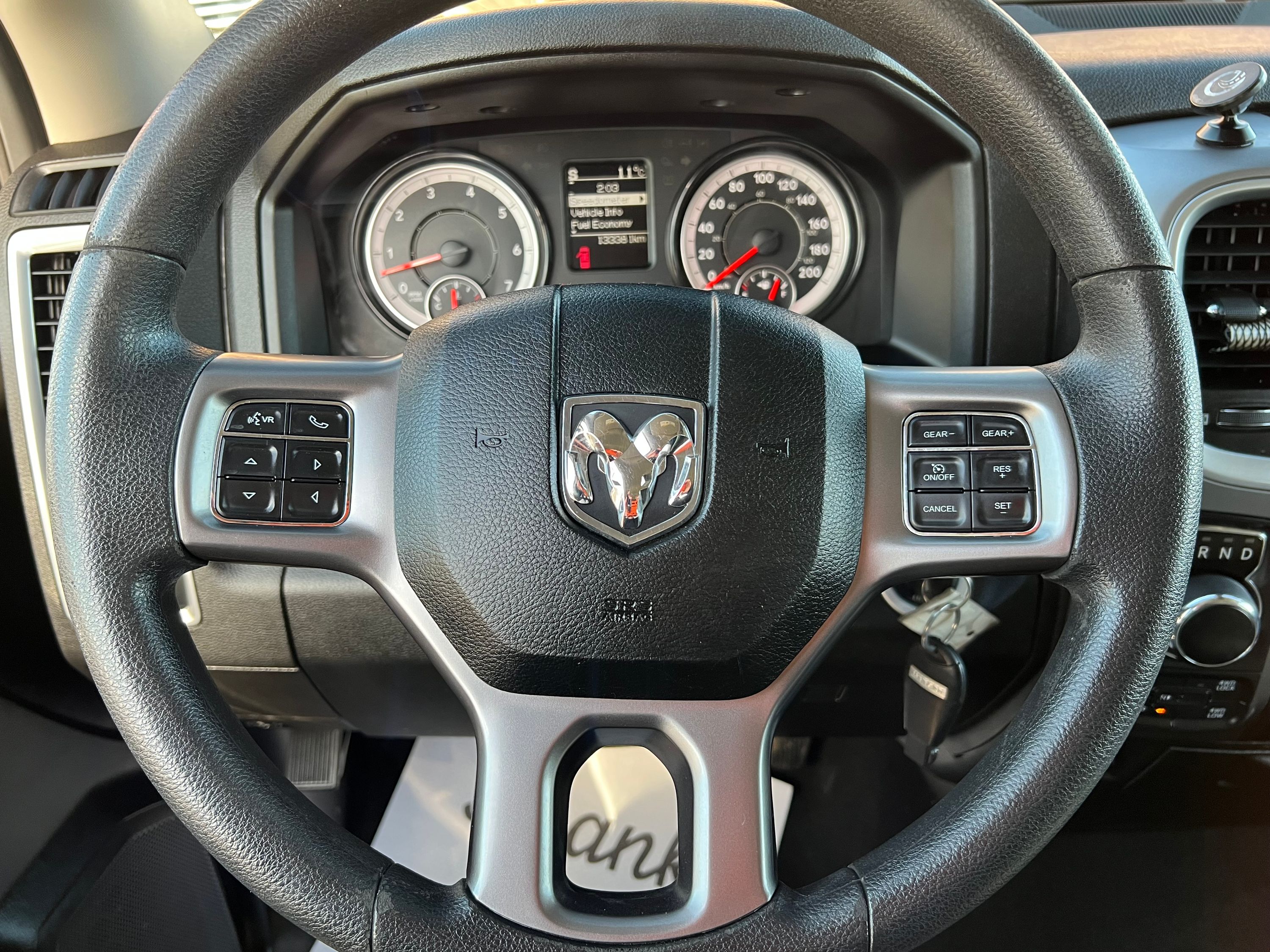 2022 RAM Ram 1500 Classic SLT, photo 16