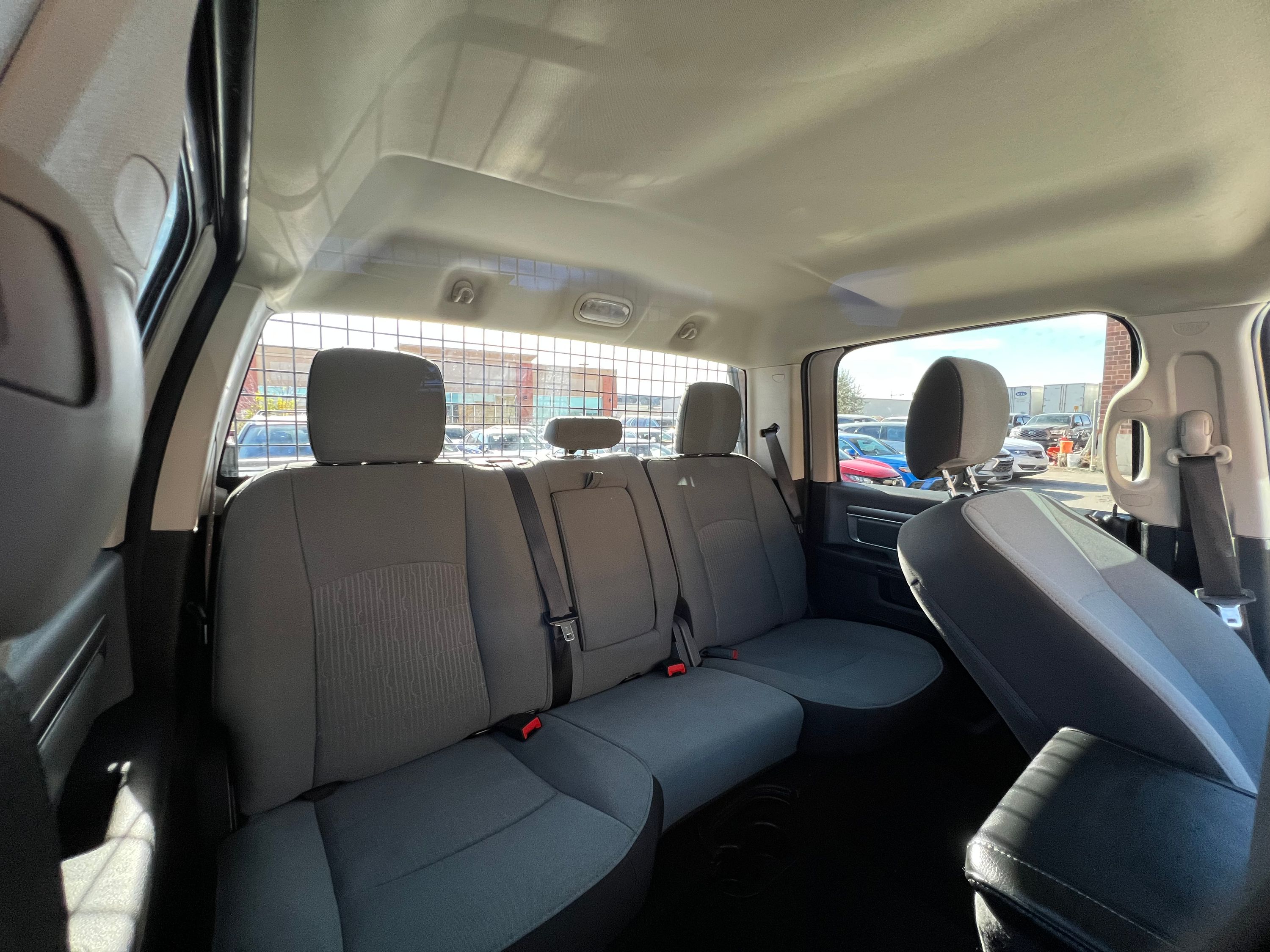 2022 RAM Ram 1500 Classic SLT, photo 14