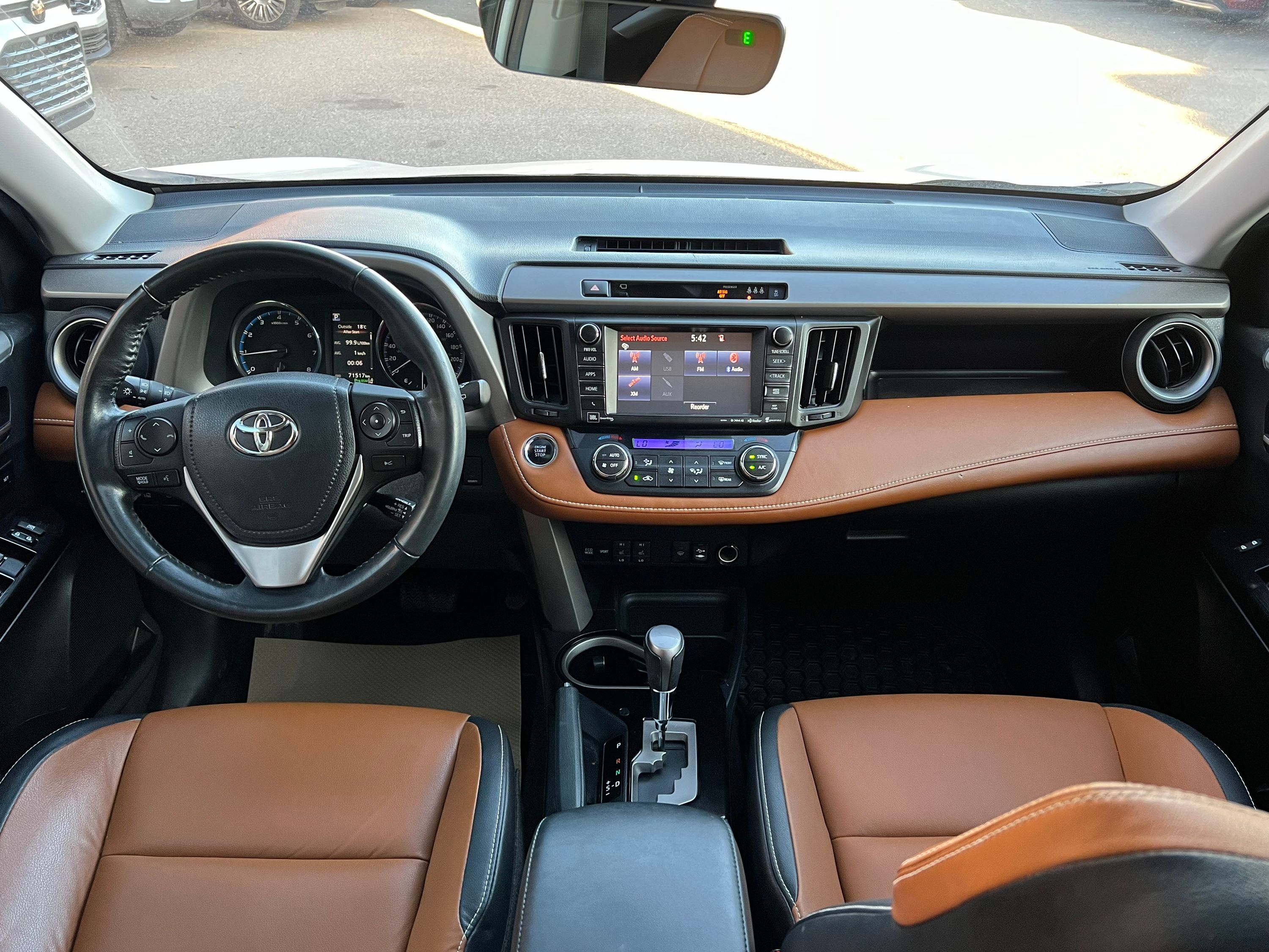 2018 Toyota RAV4 Limited, photo 12
