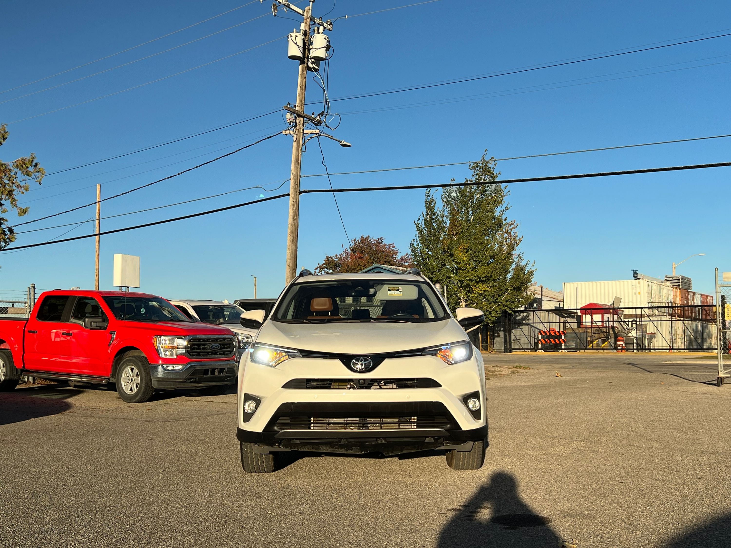 2018 Toyota RAV4 Limited, photo 2