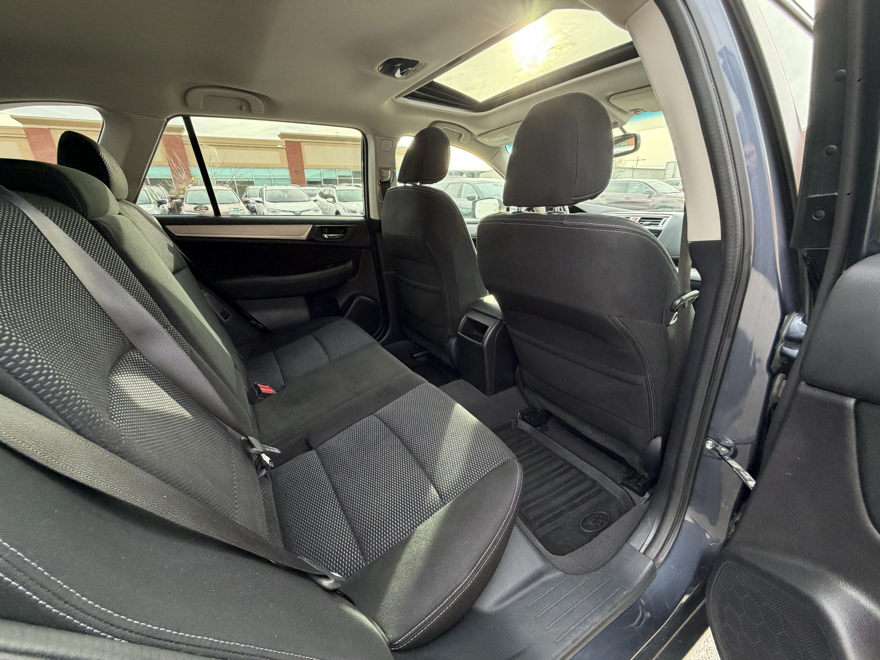 2017 Subaru Outback Touring Package, photo 19