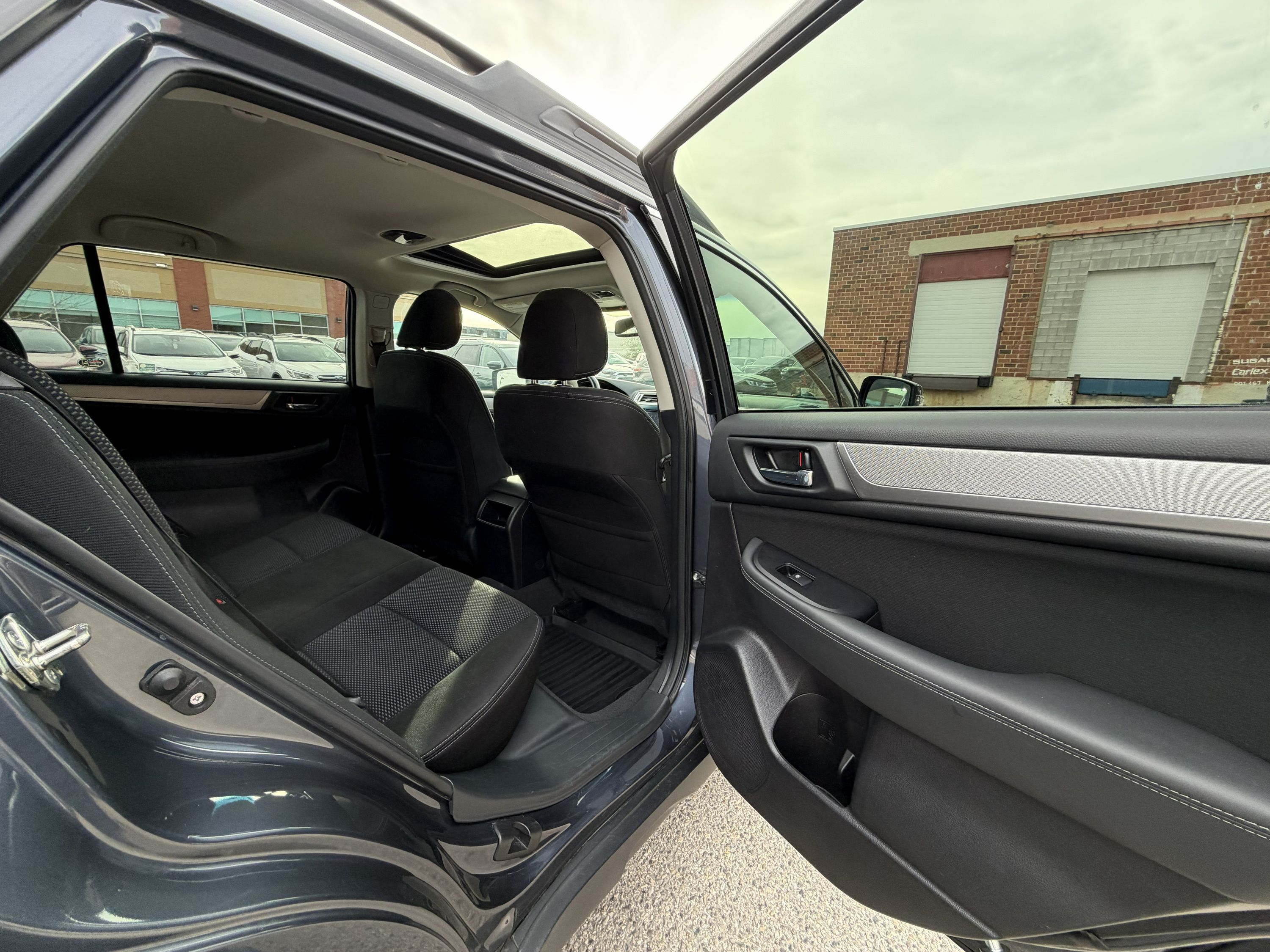 2017 Subaru Outback Touring Package, photo 18