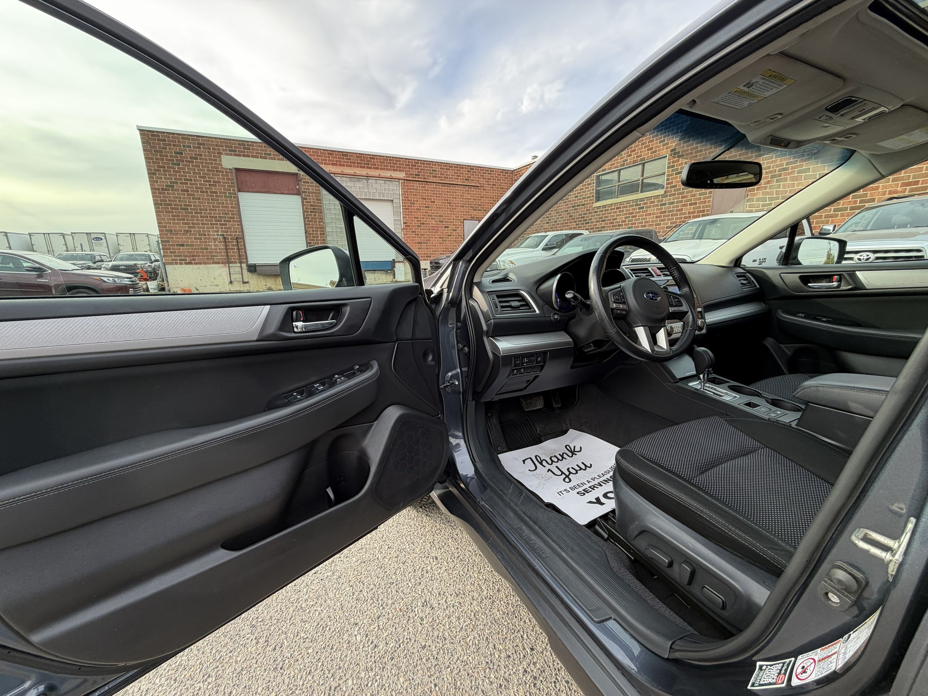 2017 Subaru Outback Touring Package, photo 10